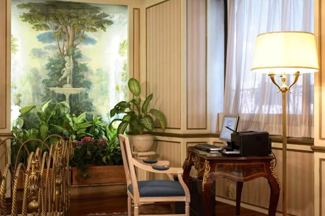 Decorative detail in Hotel Eliseo