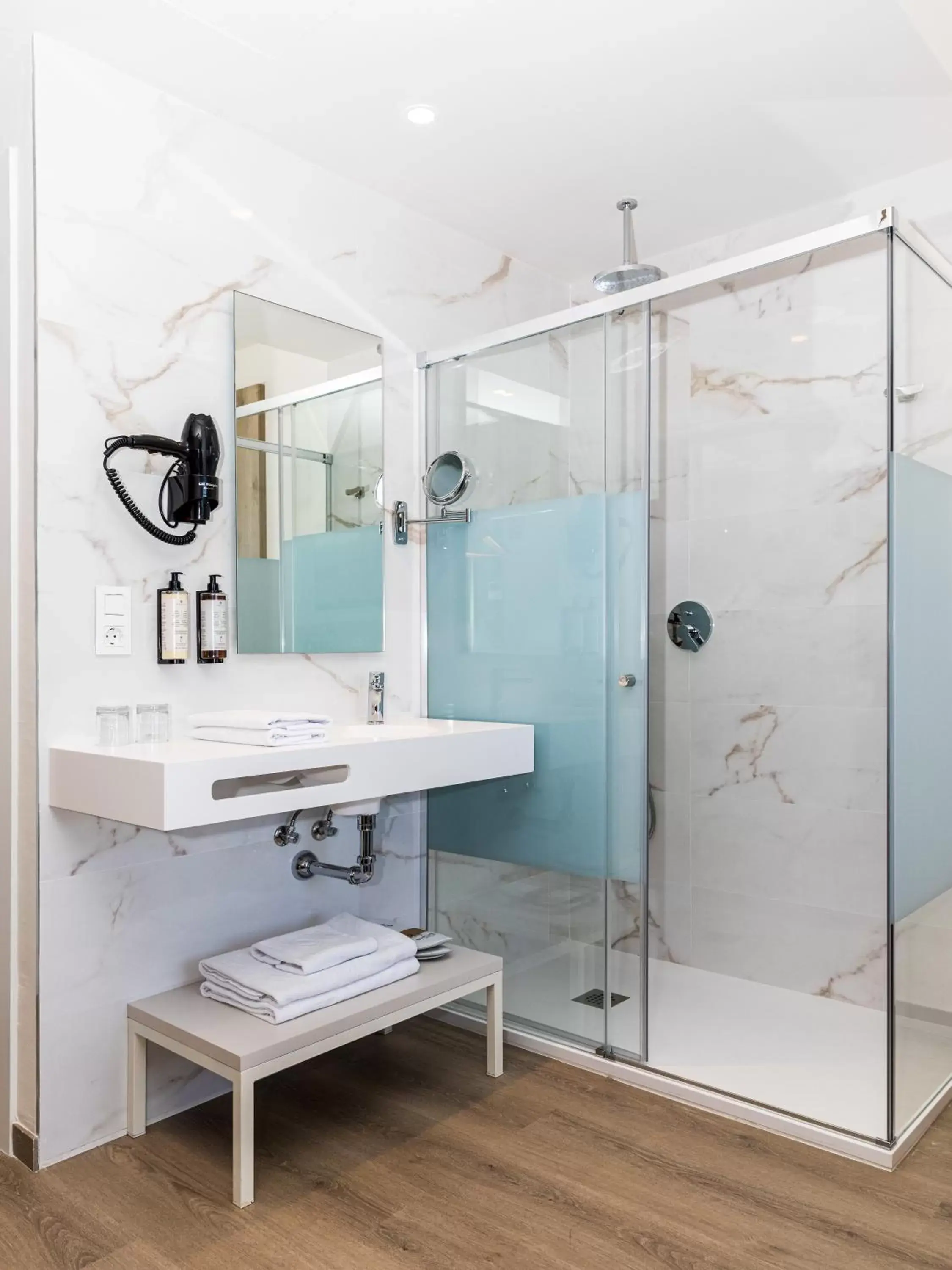 Superior Double Room with Partial Sea View in Senator Gandia Superior Double Room with Partial Sea View in Senator Gandia