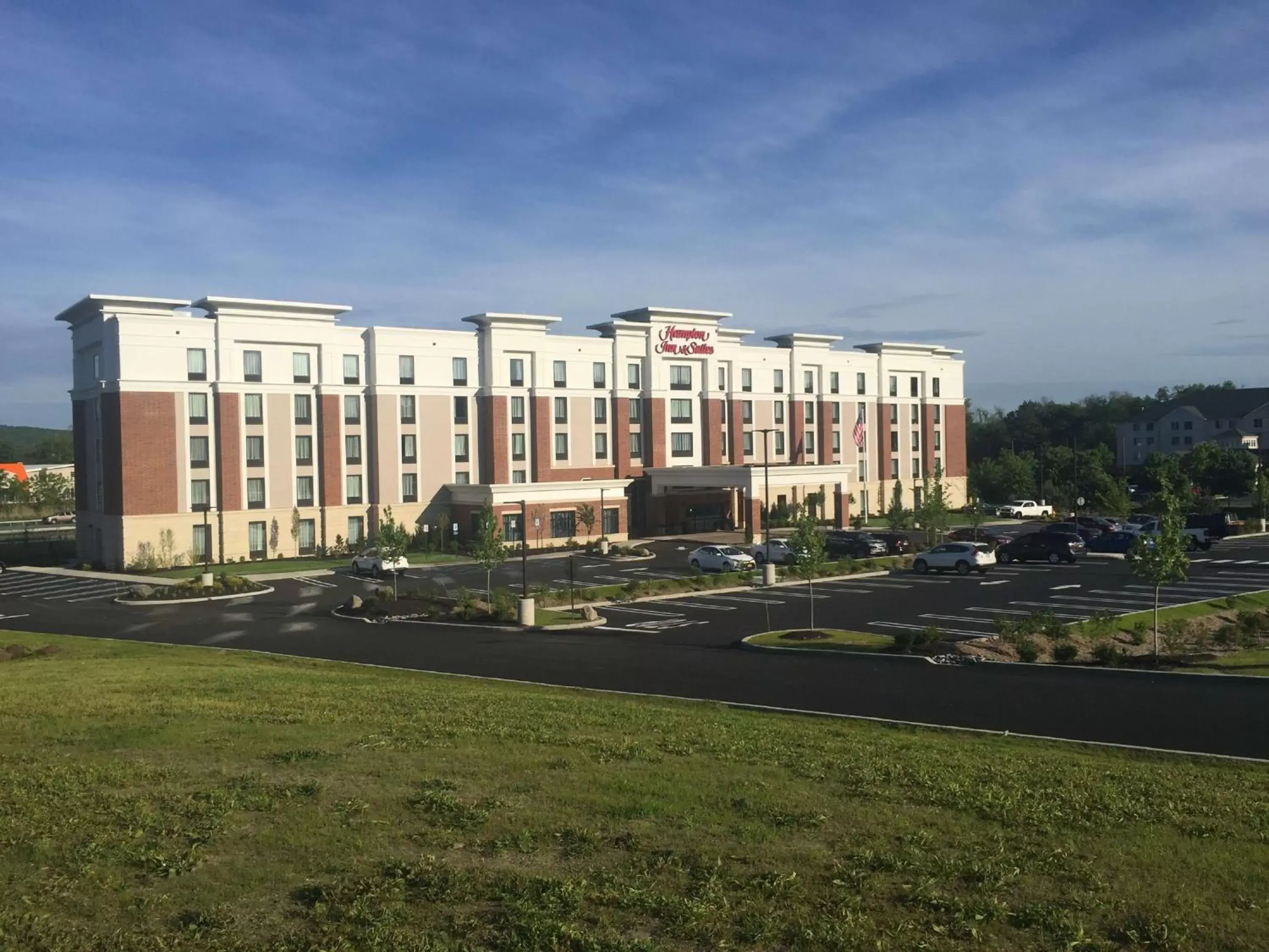 Hampton Inn & Suites Newburgh Stewart Airport, NY Hampton Inn & Suites Newburgh Stewart Airport, NY