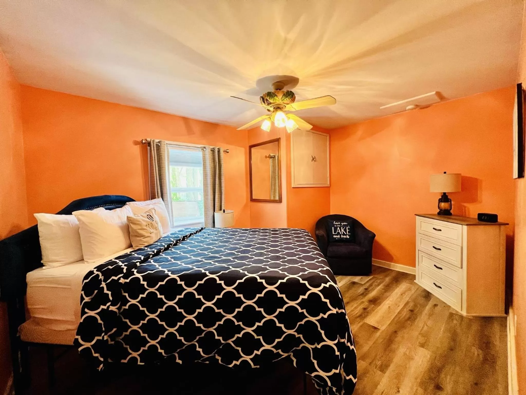 Other, Bed in New Buffalo Inn & Spa