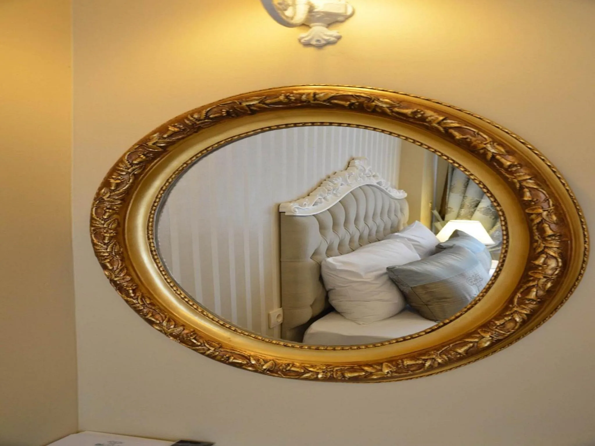 Decorative detail in Divani Ali Hotel