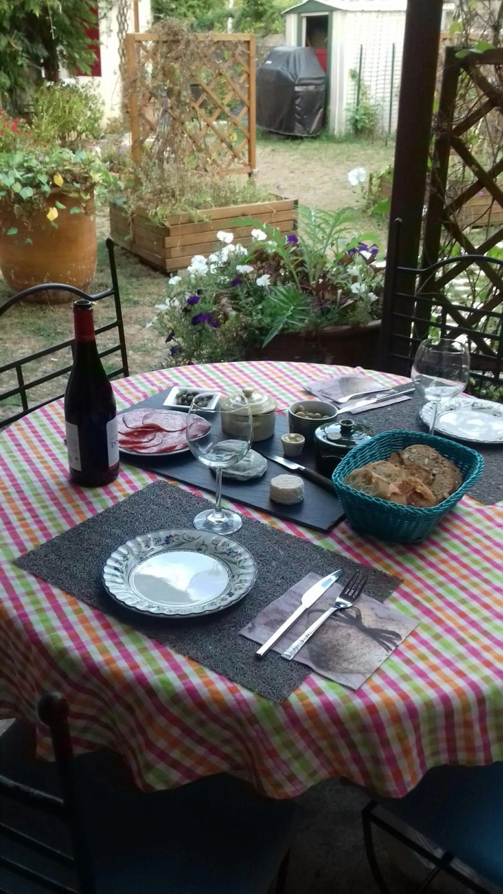 Food and drinks in 18 châteaux et Beauval sur un rayon de 30 km