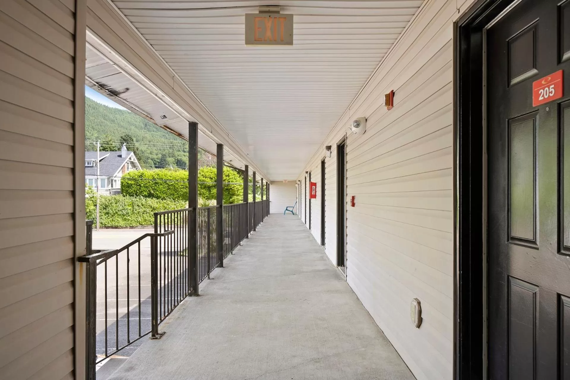 Garibaldi Inn at the Bay