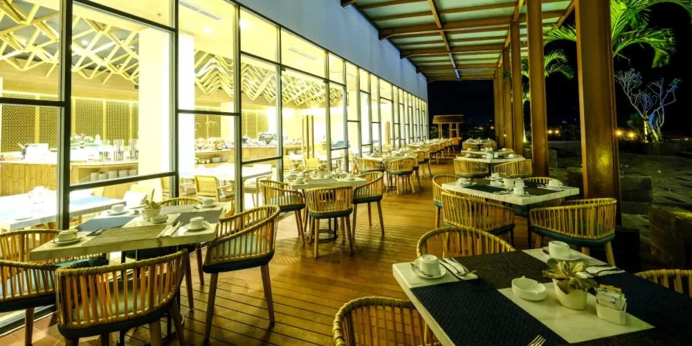 Restaurant/places to eat in ILLIRA Hotel Banyuwangi