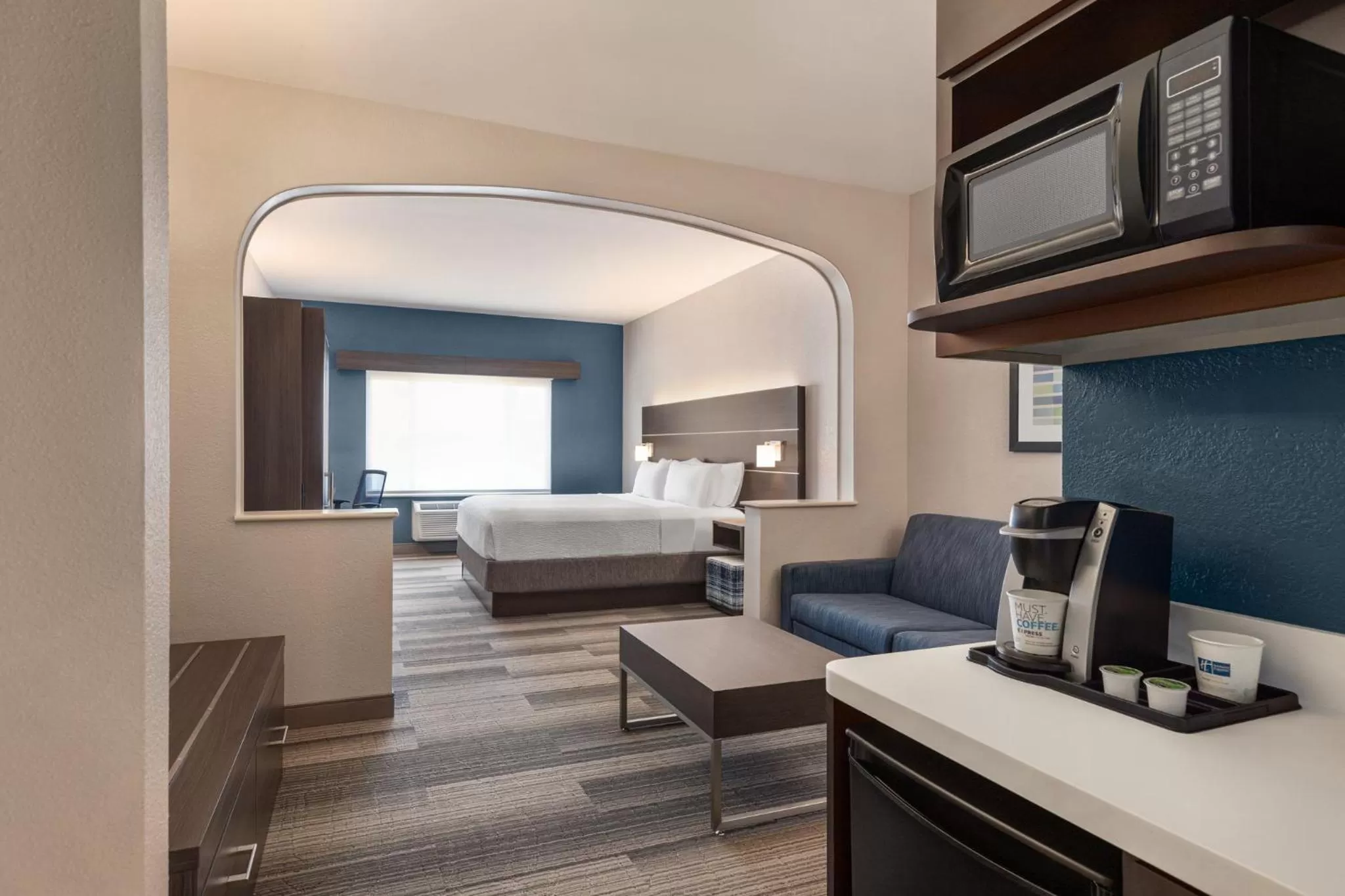 Photo of the whole room, Bed in Holiday Inn Express & Suites Denver Airport by IHG