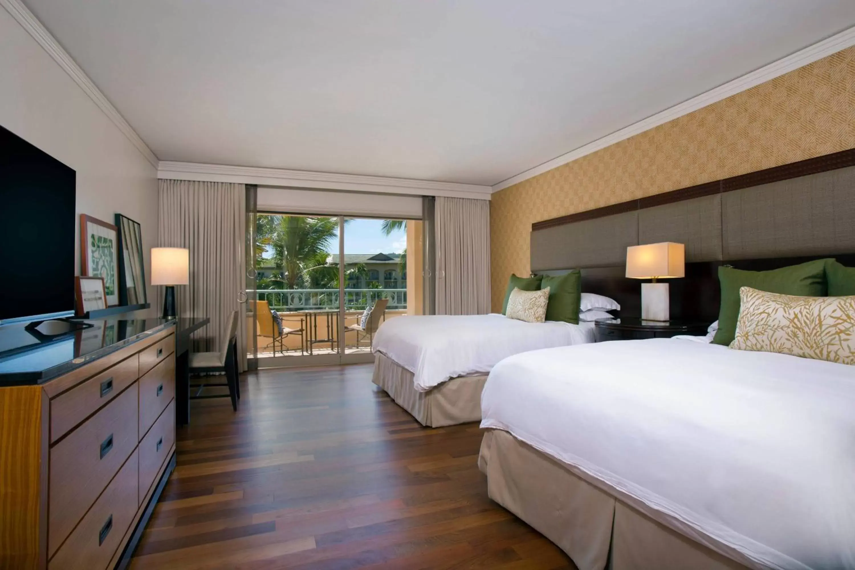 Deluxe King or Queen Room in The Ritz-Carlton Maui, Kapalua Deluxe King or Queen Room in The Ritz-Carlton Maui, Kapalua