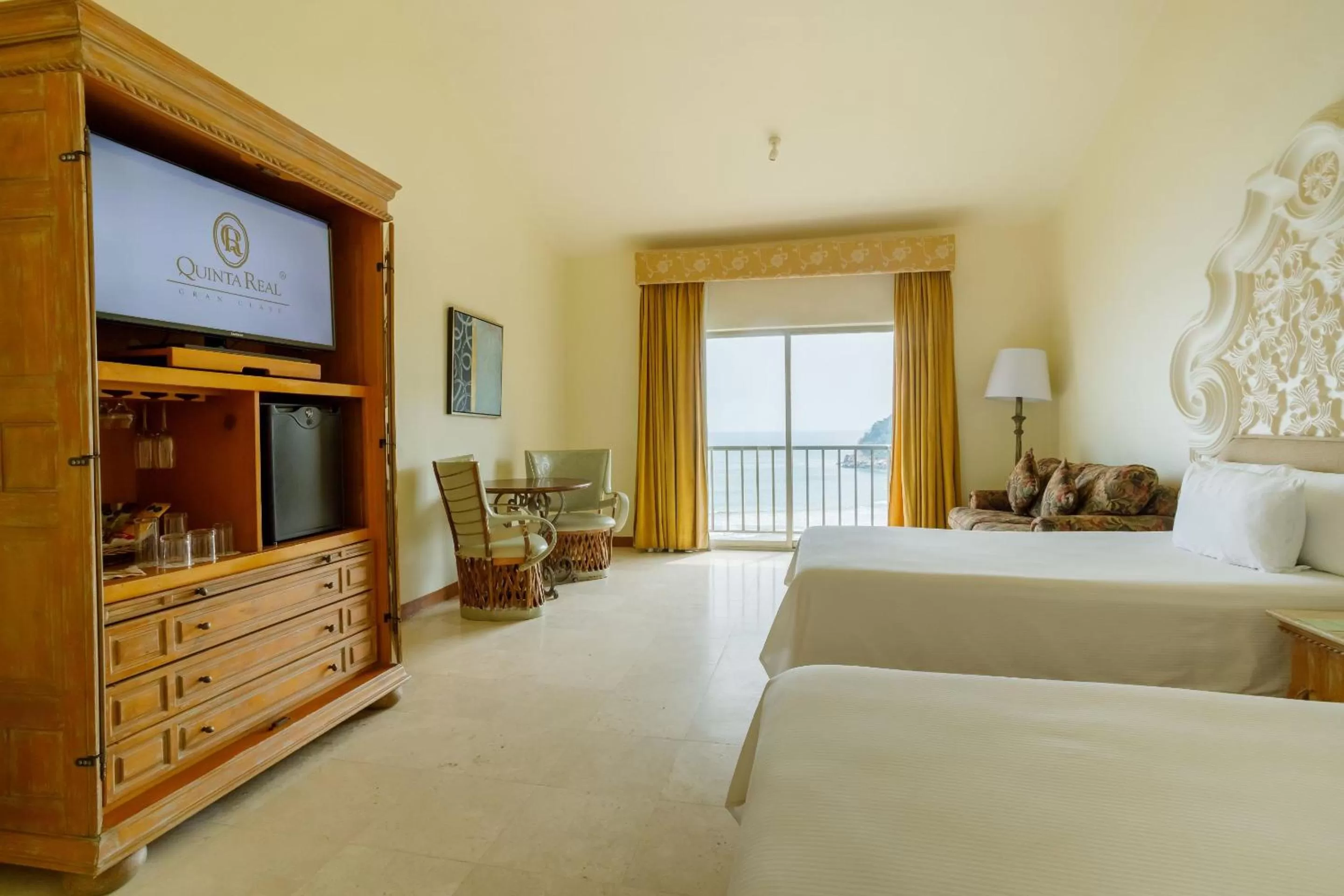 Bedroom in Quinta Real Acapulco