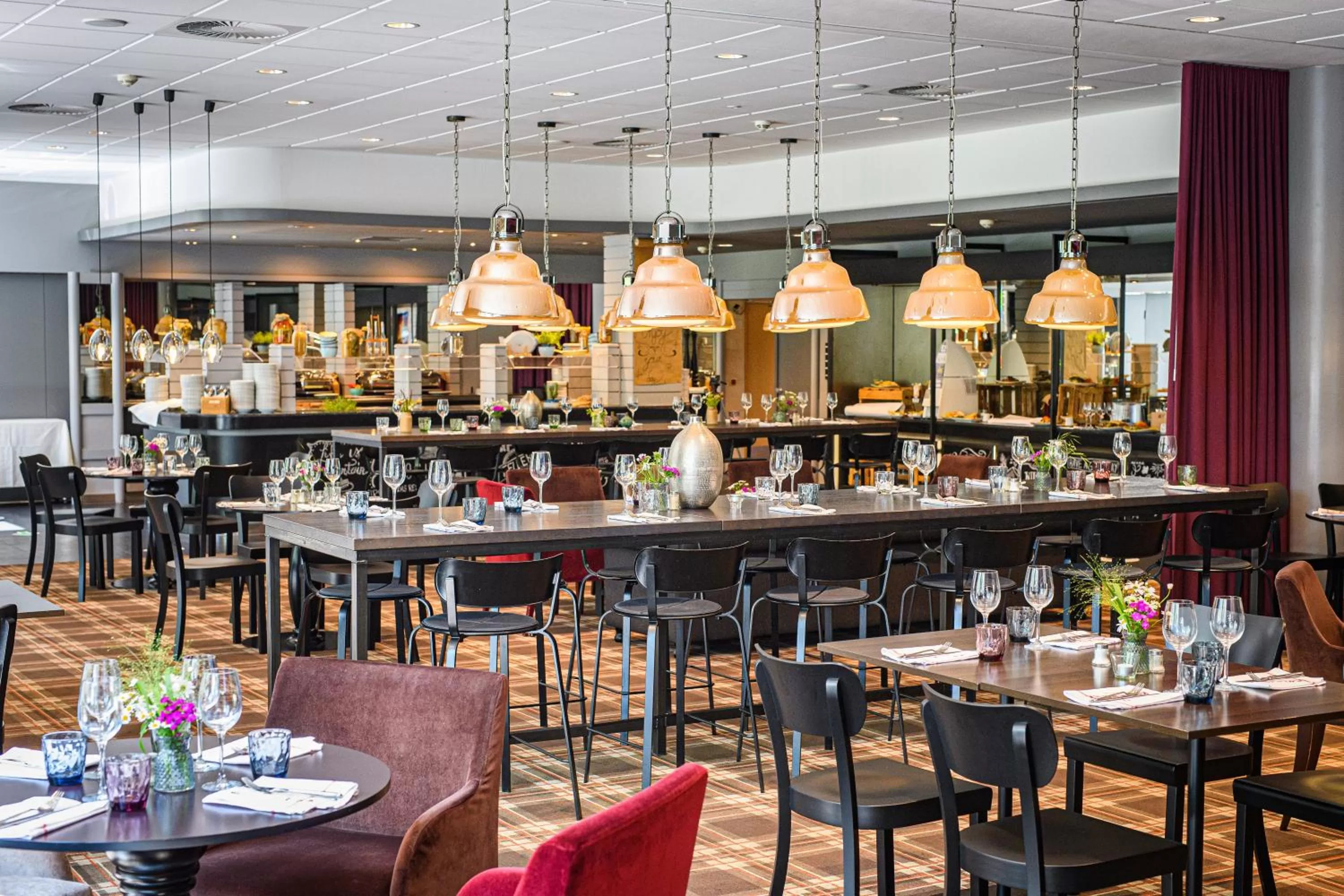 Restaurant/places to eat in Holiday Inn Lübeck by IHG