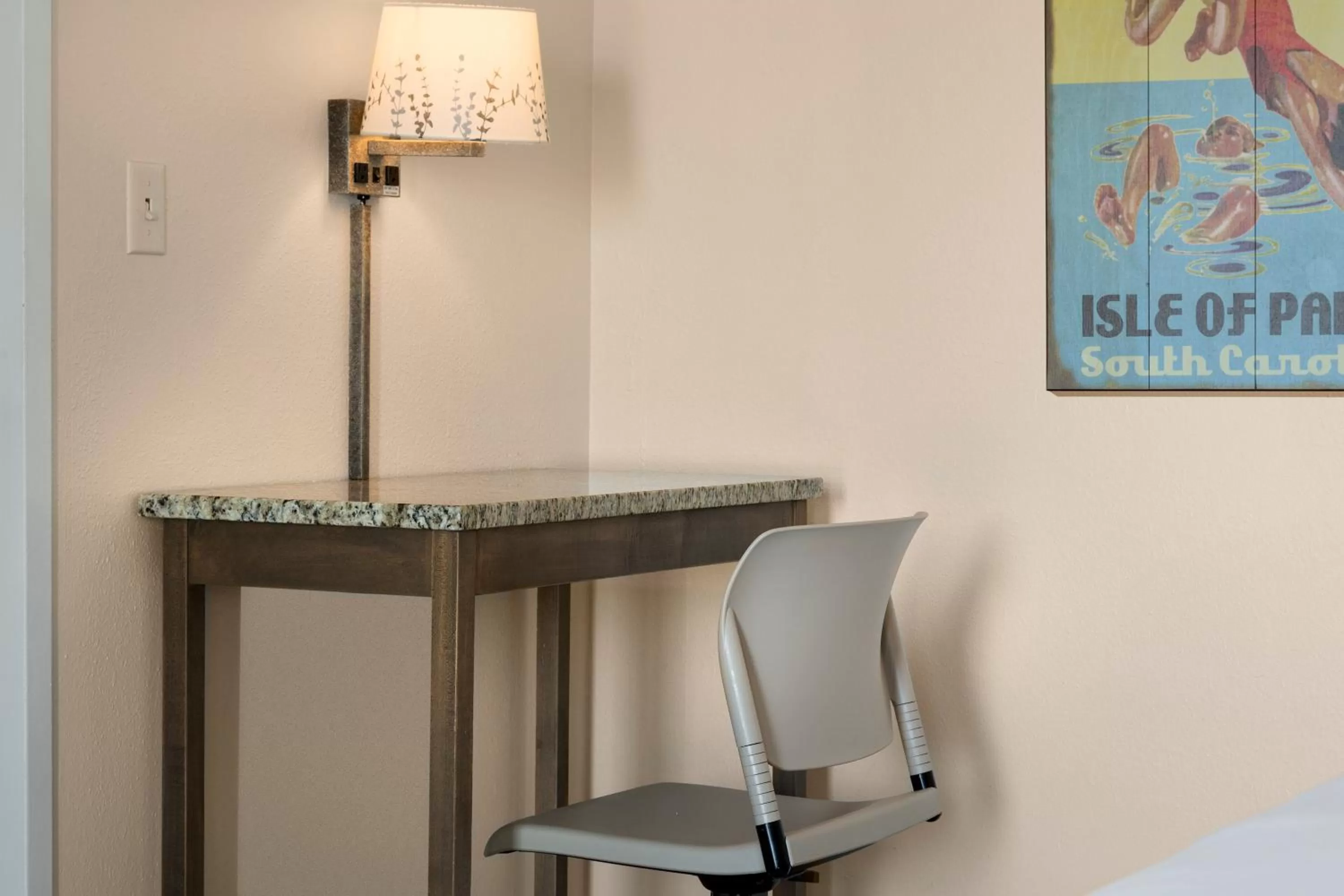 Dining area in Seaside Inn - Isle of Palms