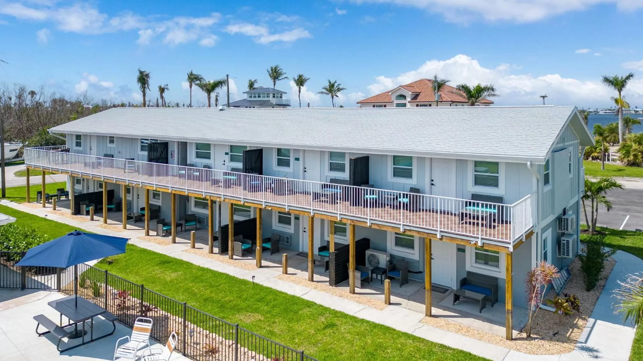 Property building in Matlacha on Shoreview