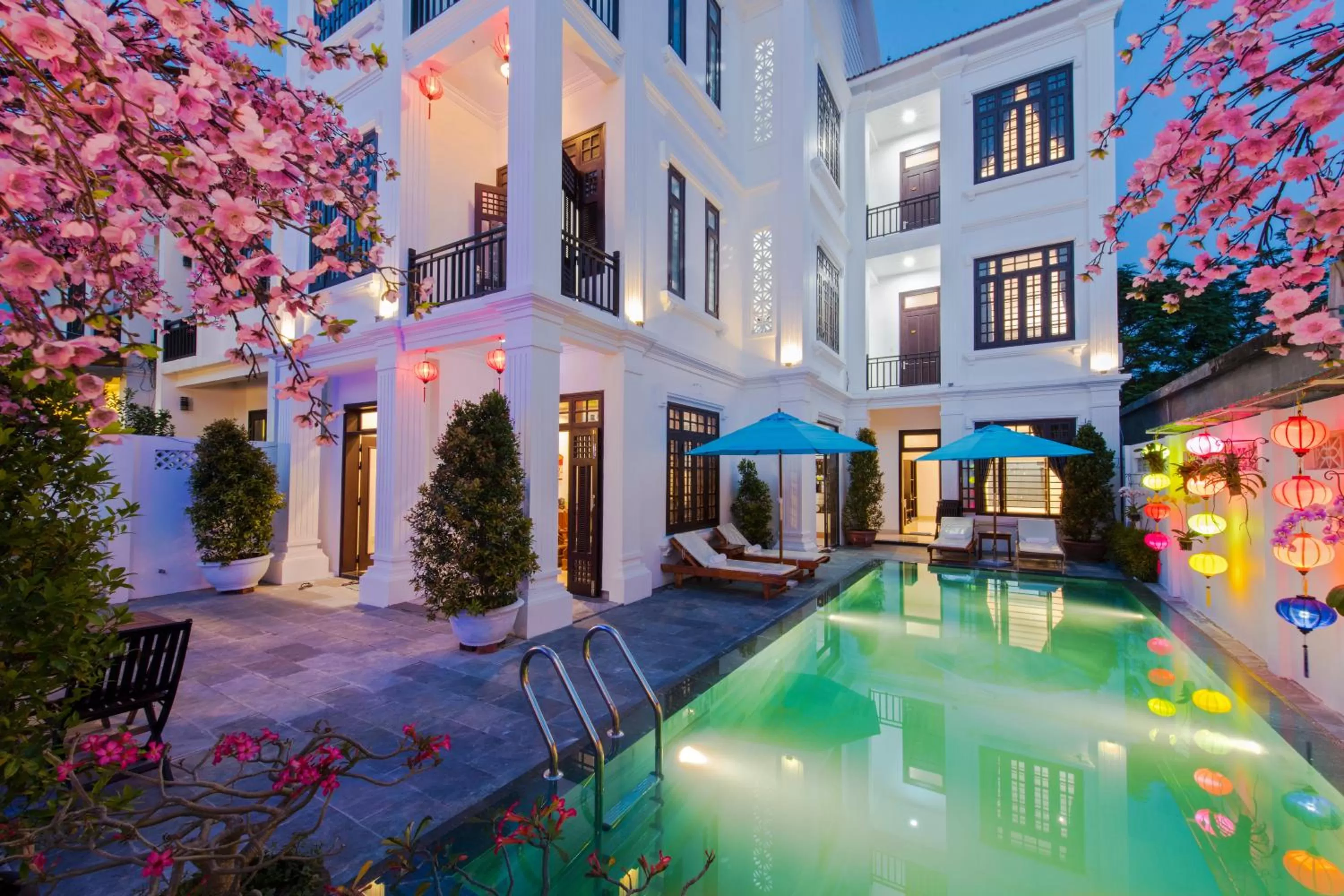 Off site in Ancient Terracotta Villa