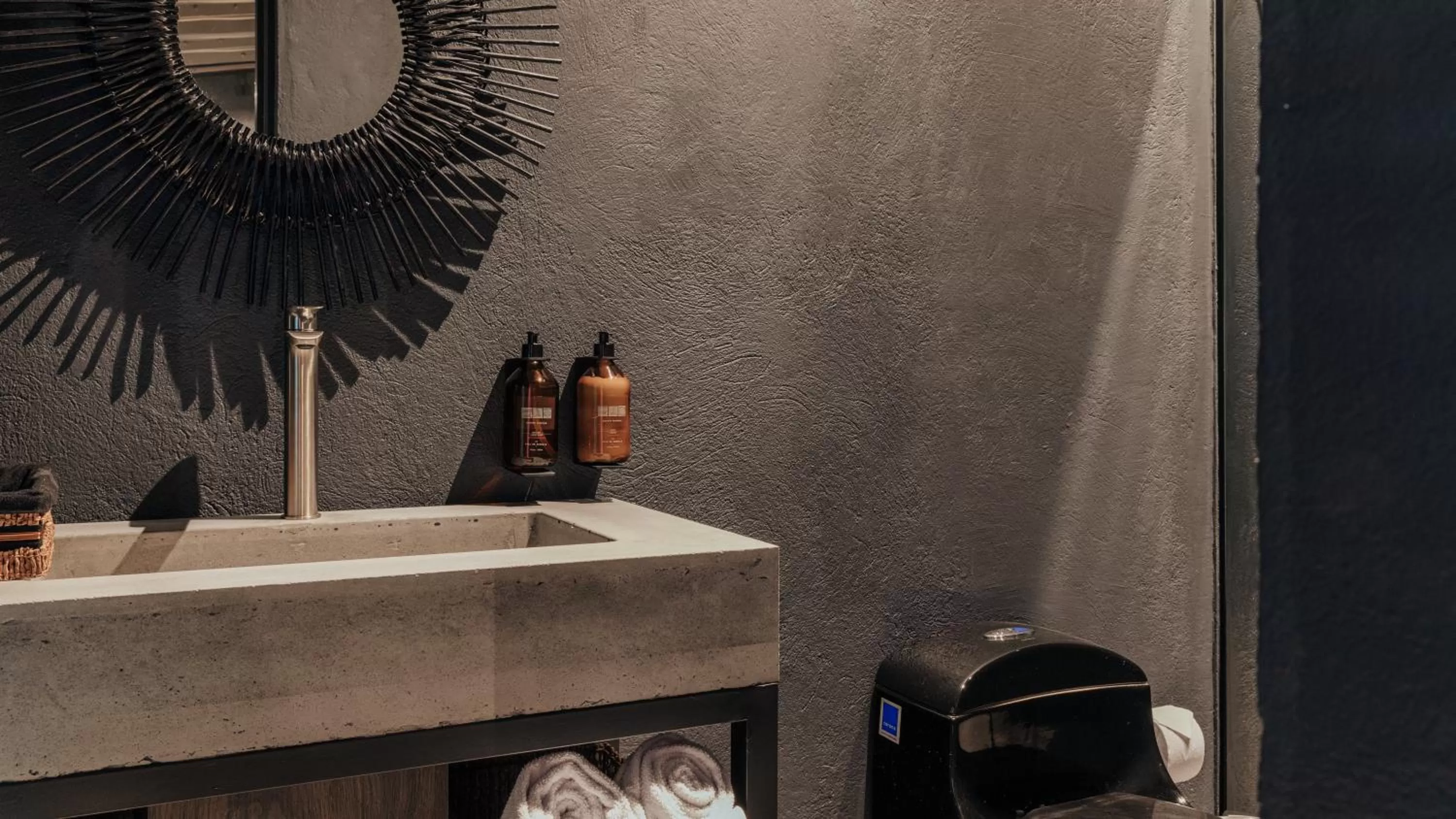 Bathroom in Sui Posada Boutique