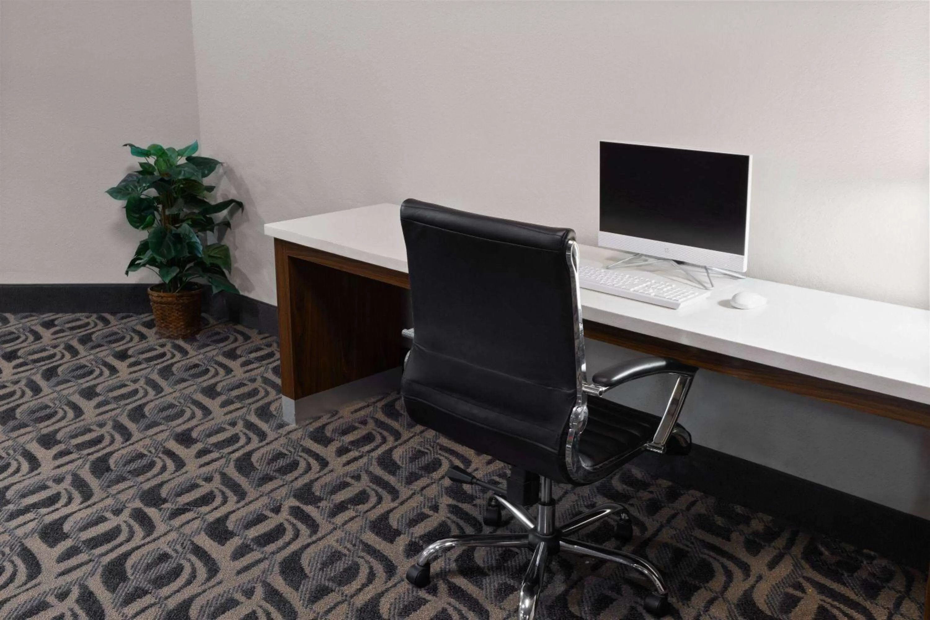 Business facilities in Days Inn & Suites by Wyndham Northwest Indianapolis