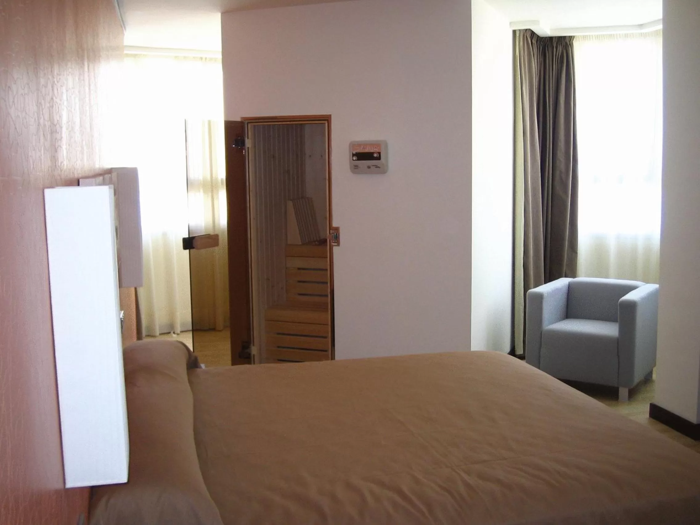 Decorative detail, Bed in Hotel Puerta de Ocaña