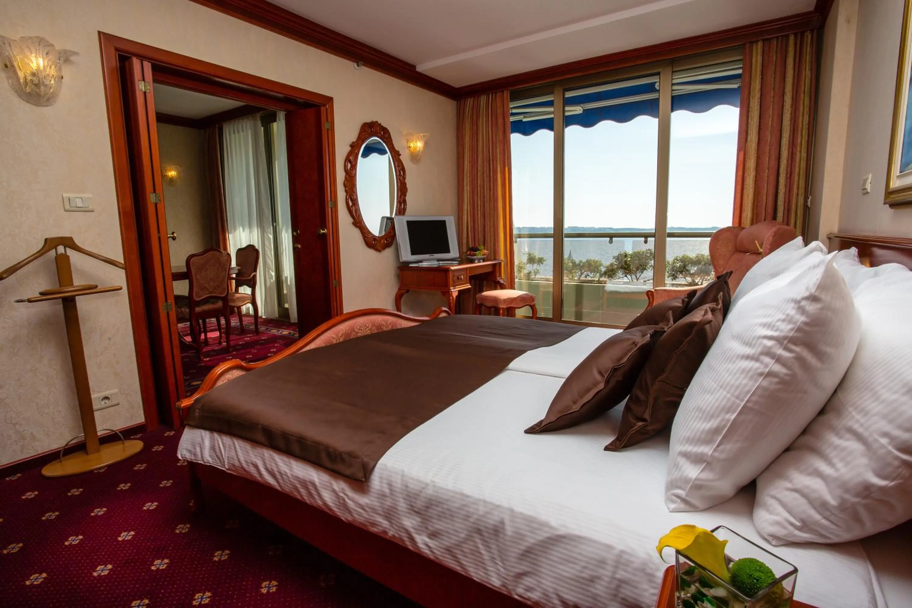 Bed in Grand Hotel Bernardin