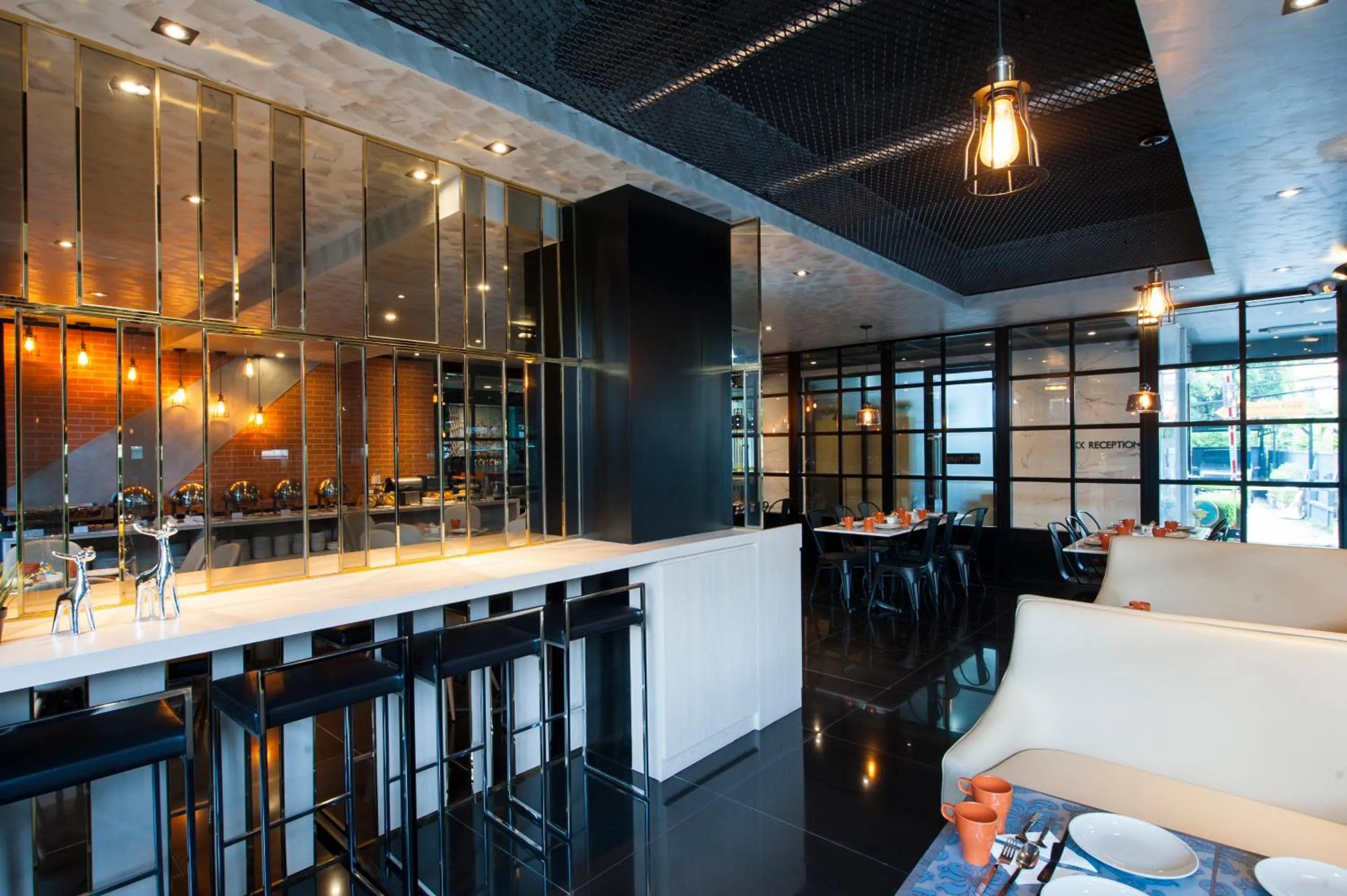 Restaurant/places to eat in Marigold Sukhumvit - Free Shuttle to BTS Bearing Station