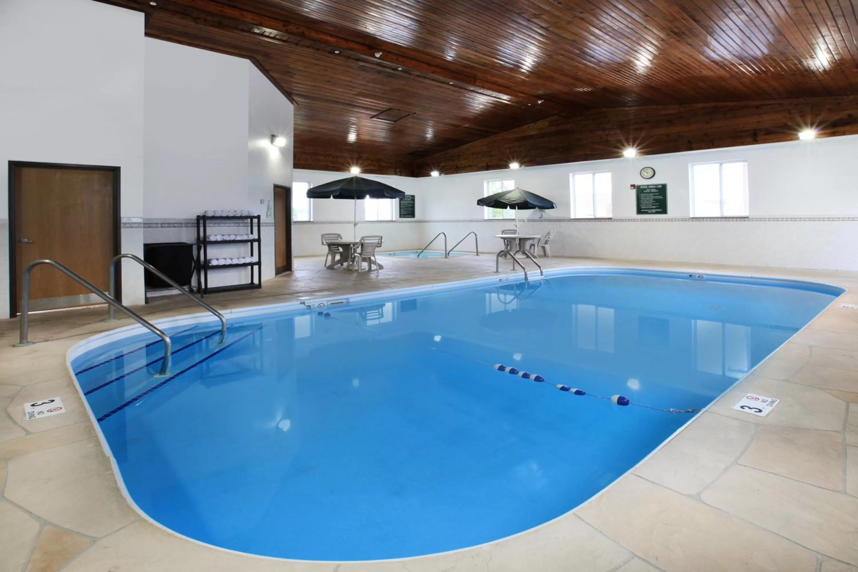 Hot Tub in Baymont by Wyndham Auburn