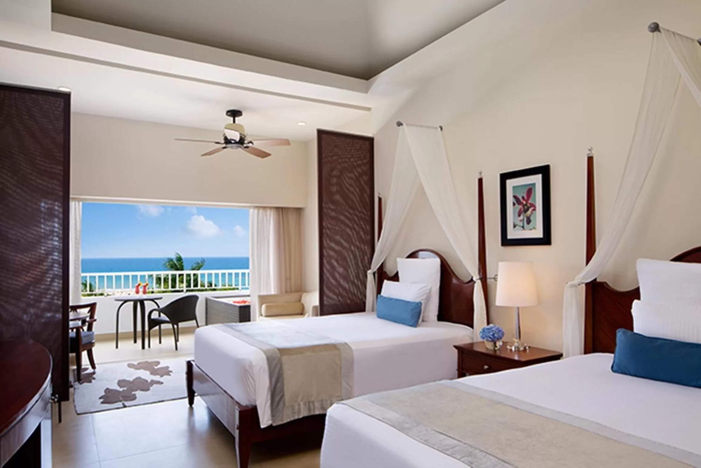 Day, Bed in Secrets St James Adults Only - All Inclusive