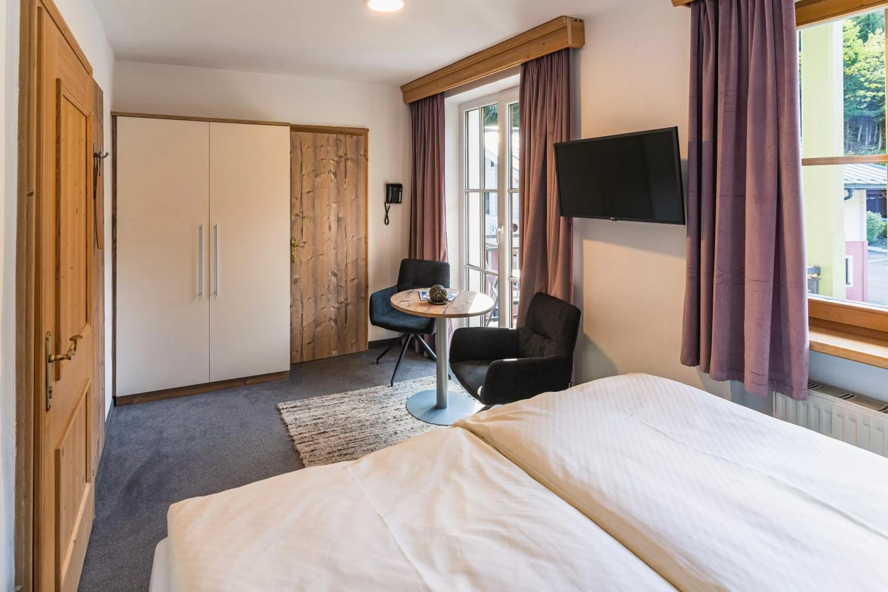 TV and multimedia, Bed in Hotel Der Schmittenhof