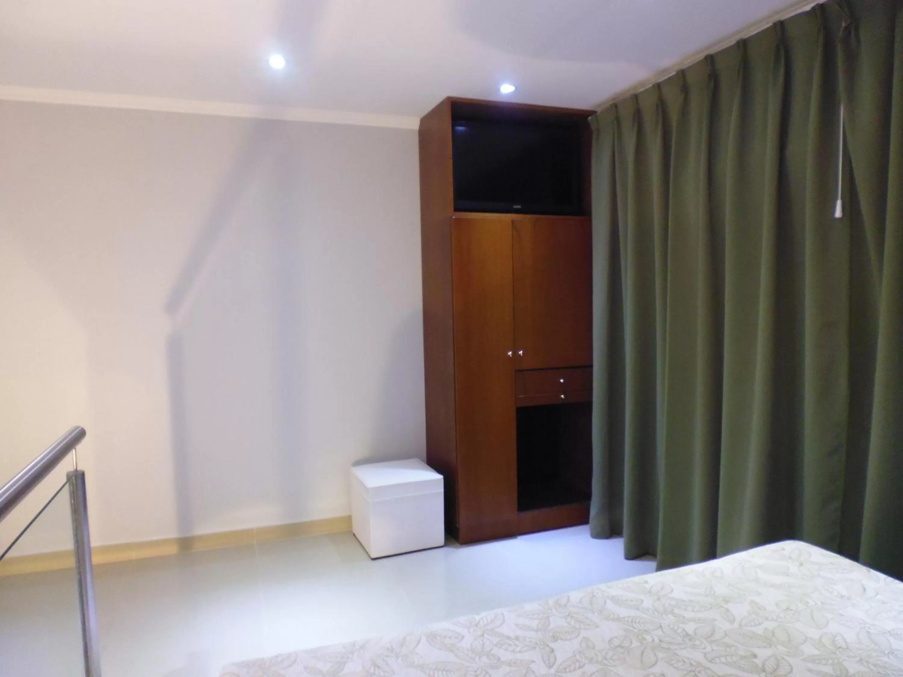 Other, TV/Entertainment Center in Hotel Athos