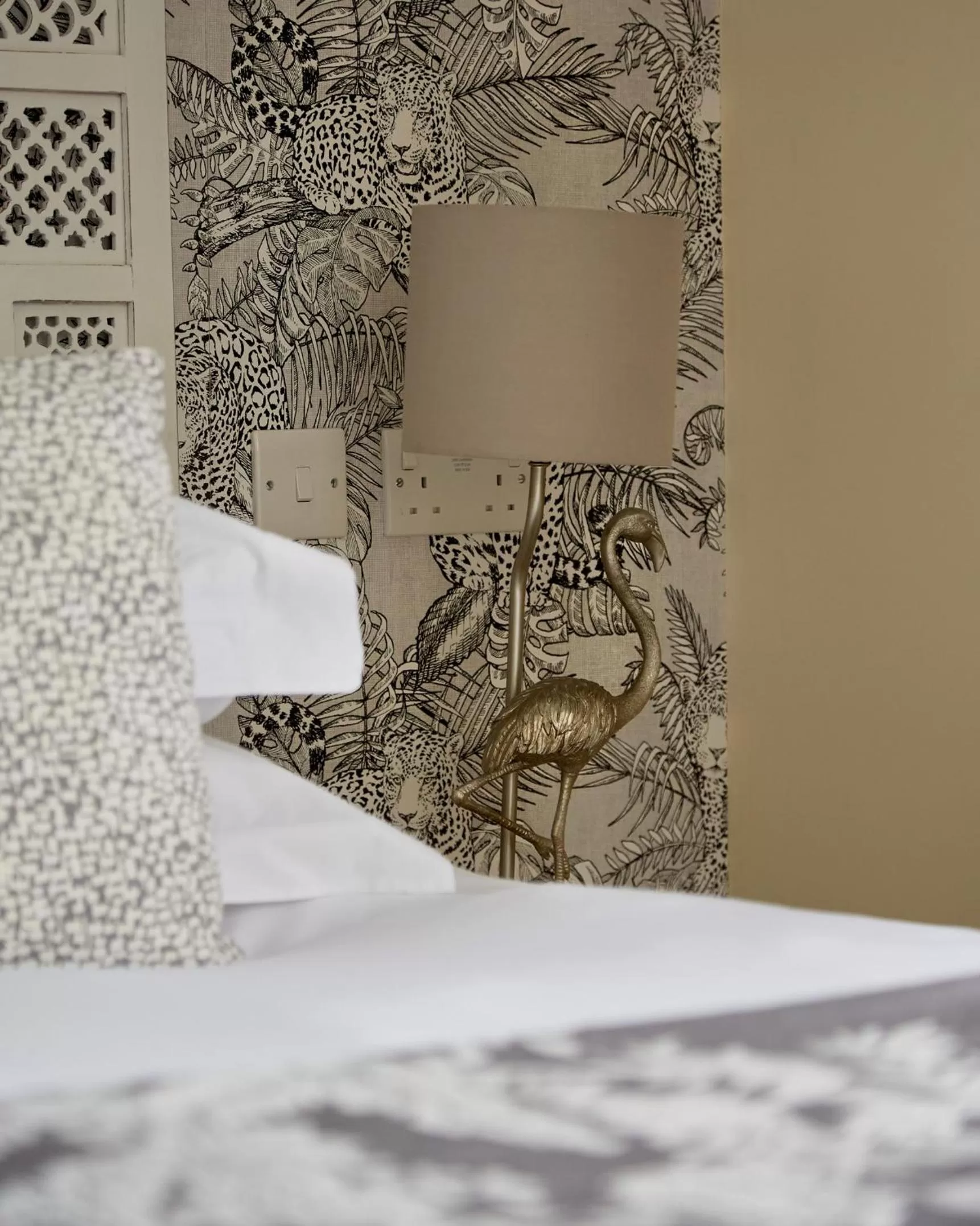 Bedroom, Bed in The Royal Adelaide Hotel