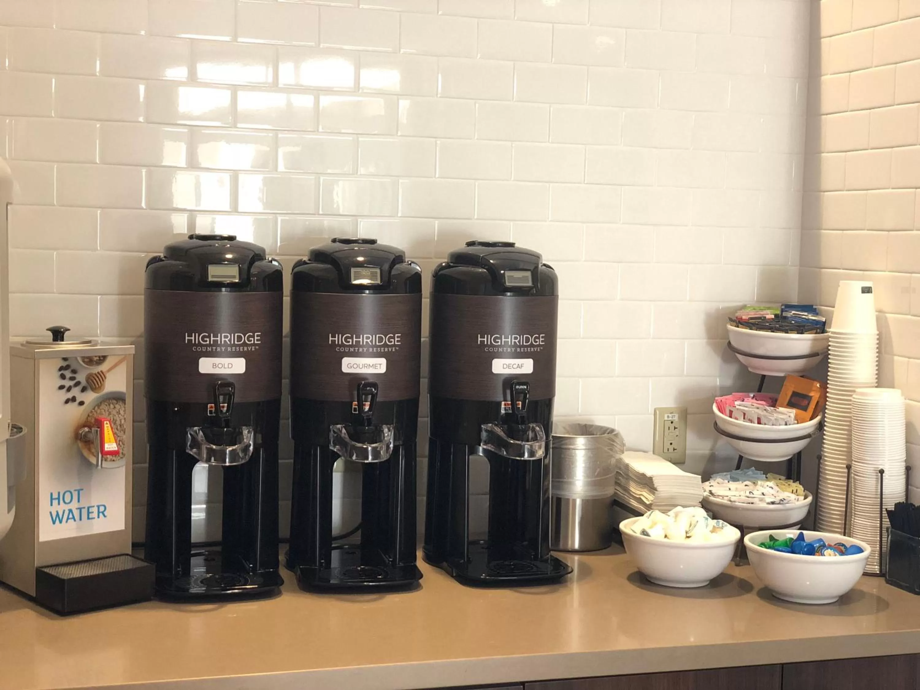 Non alcoholic drinks in Country Inn & Suites by Radisson, San Jose International Airport, CA