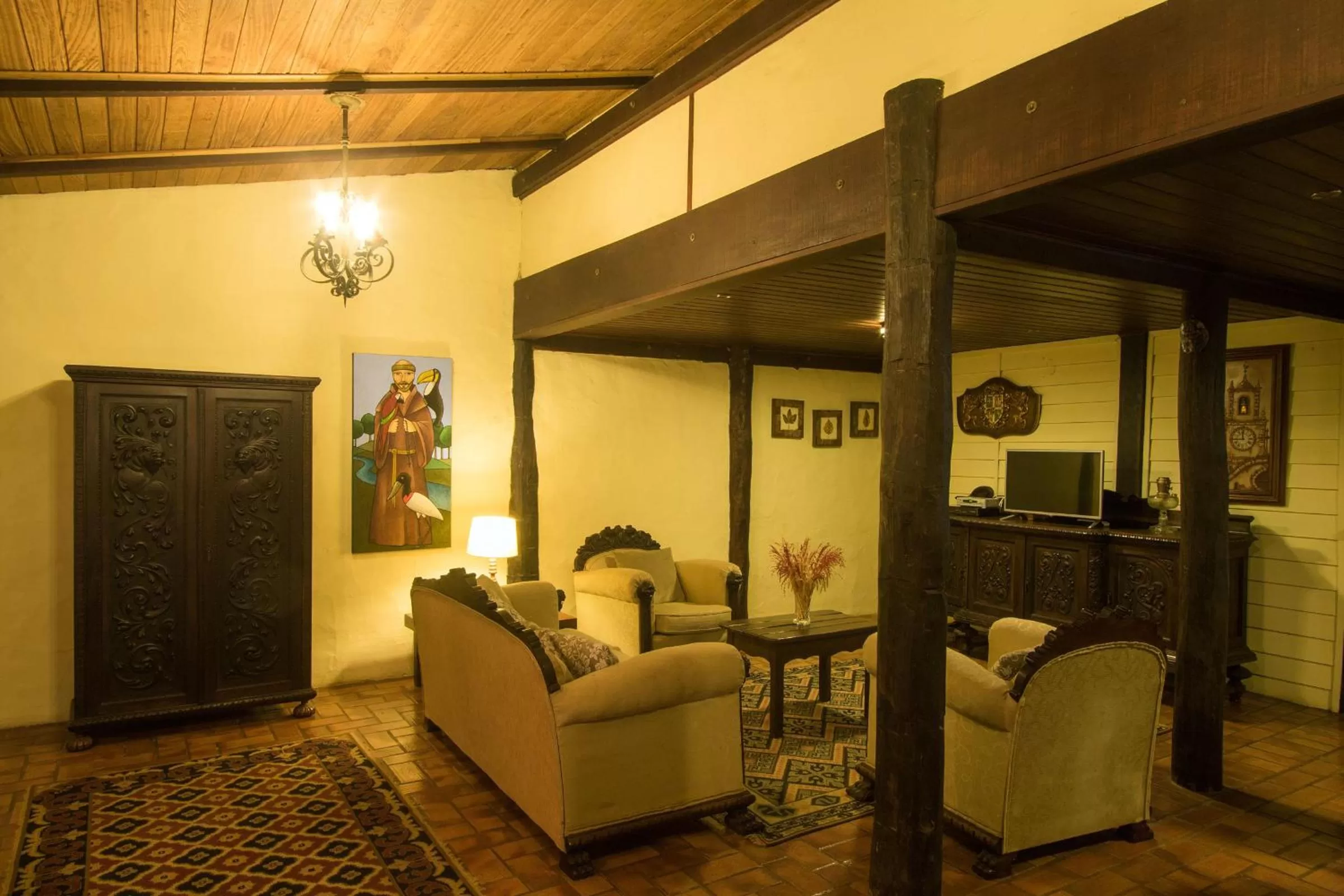 Communal lounge/ TV room in Hotel Santa Esmeralda