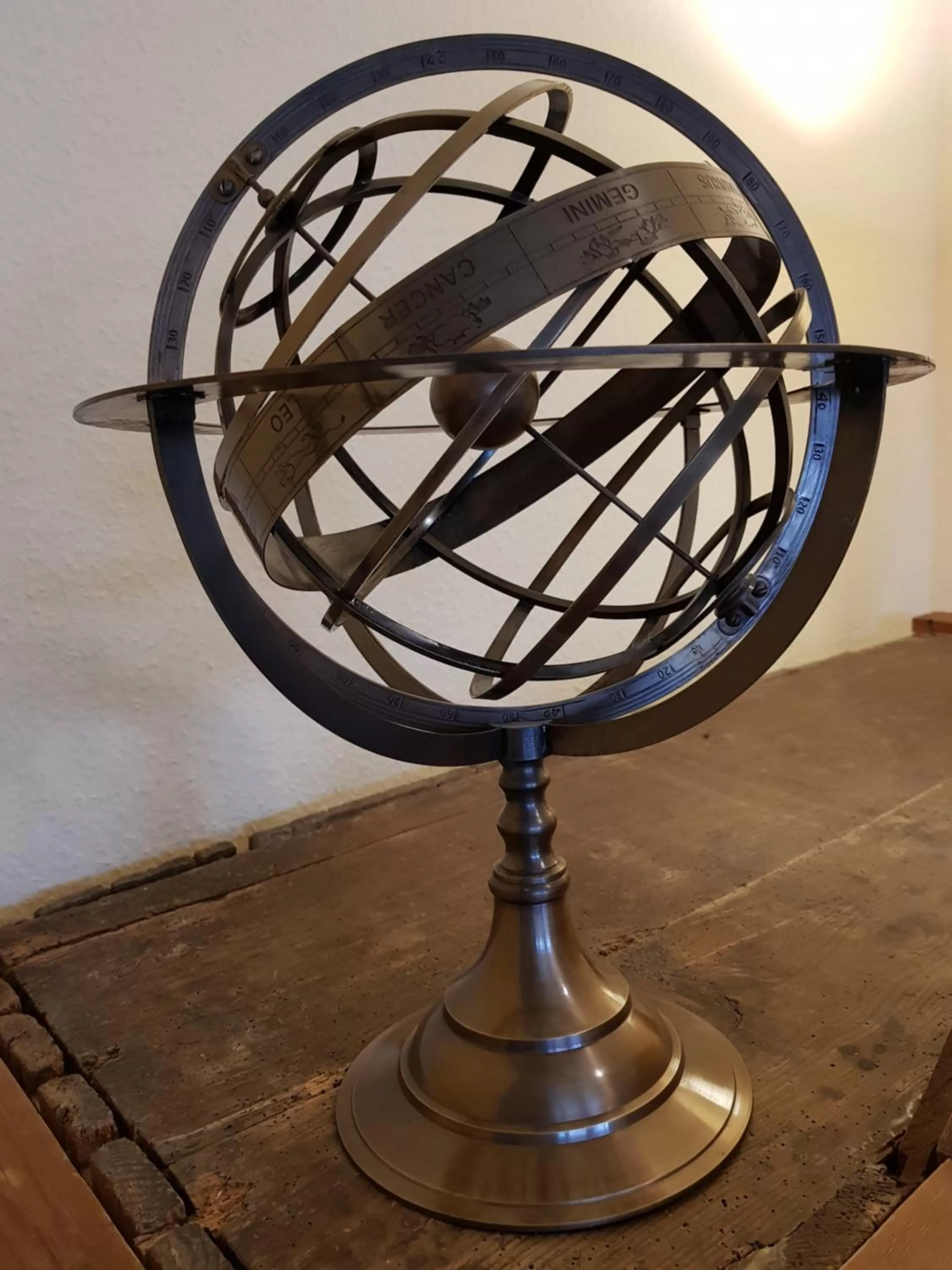 Decorative detail in Hotel Aquarius