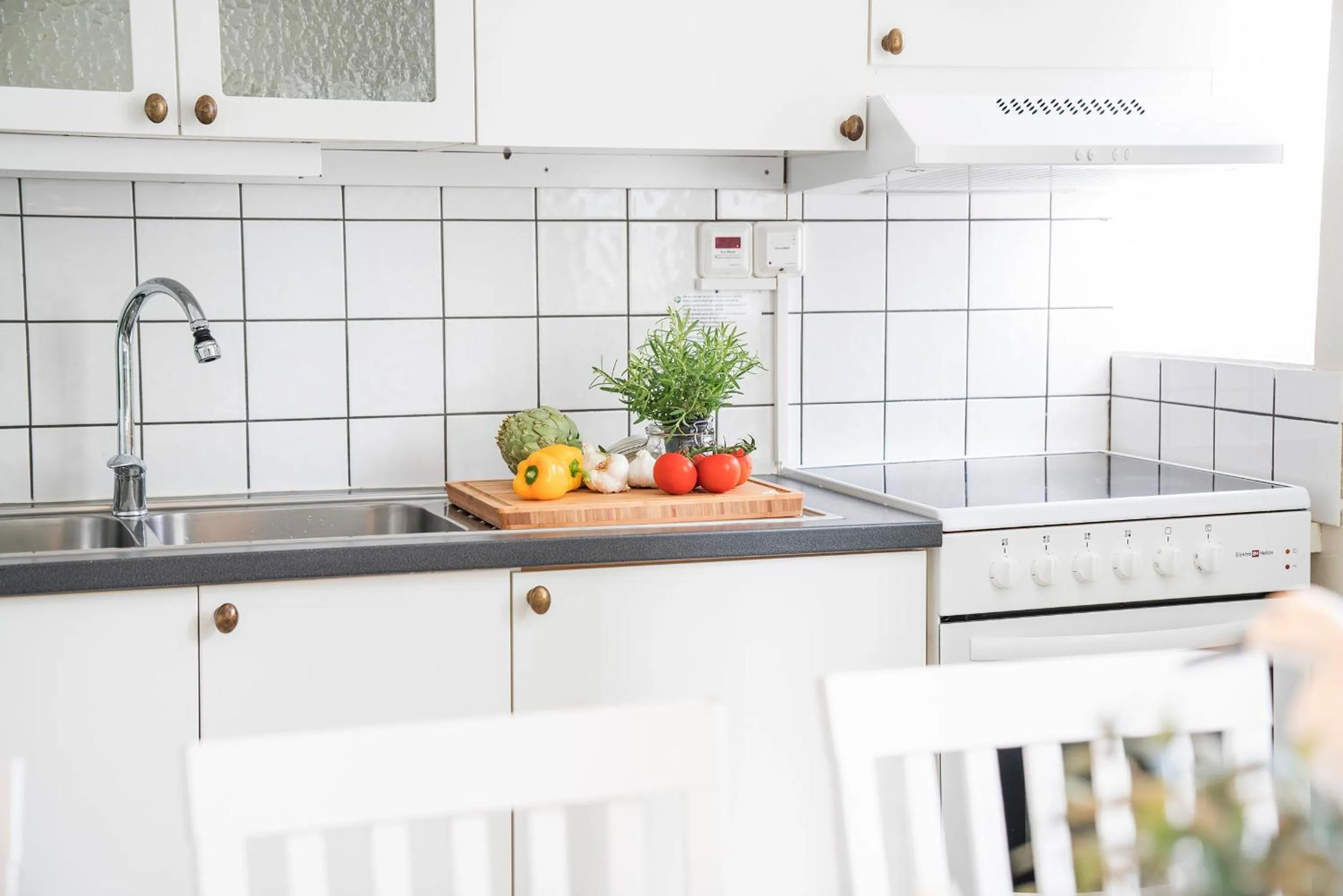 Kitchen or kitchenette in Halmstad Hotell & Vandrarhem Kaptenshamn