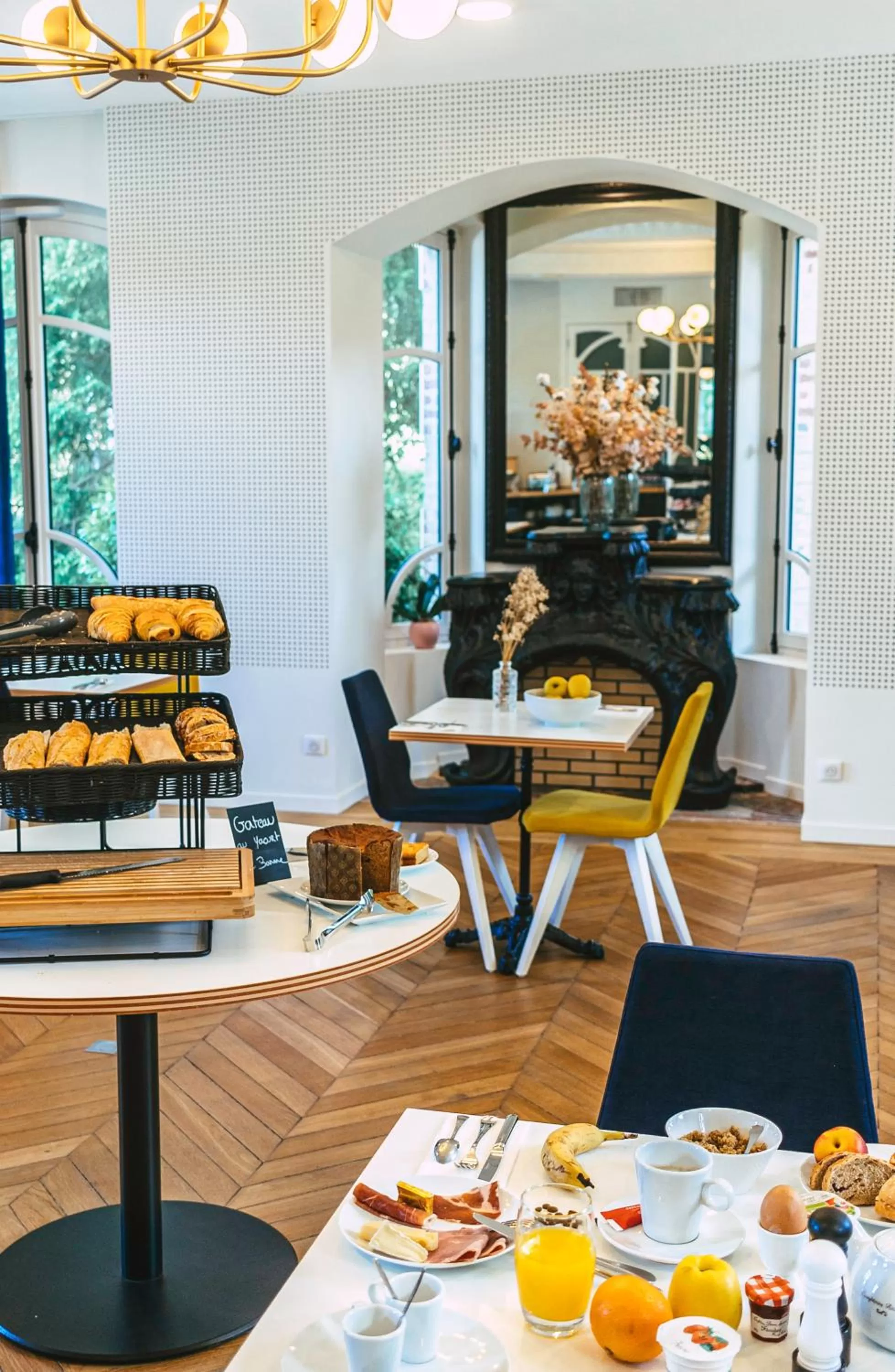 Food in Mayrena Hotel Restaurant