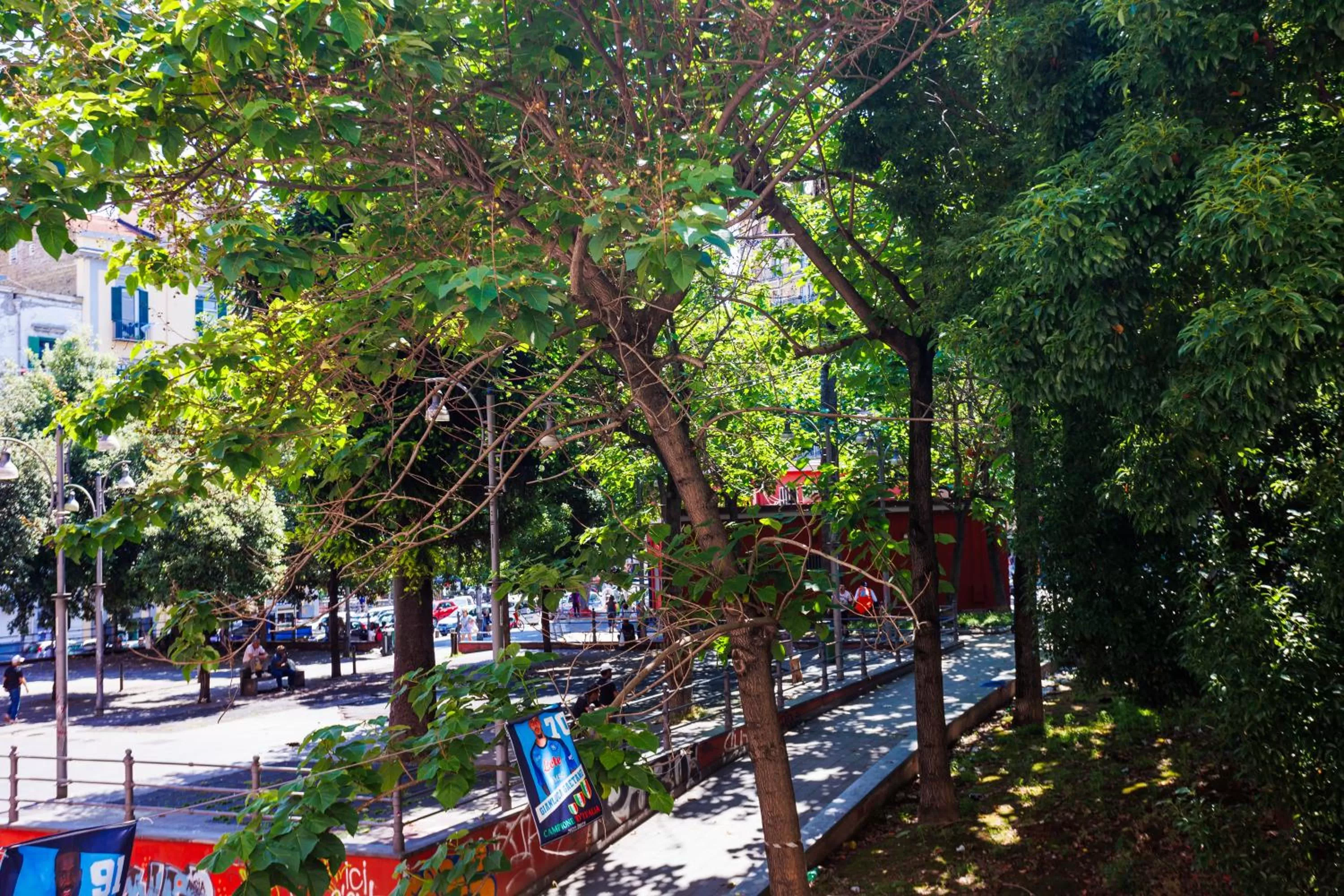 Property building, Pool View in Peca's room