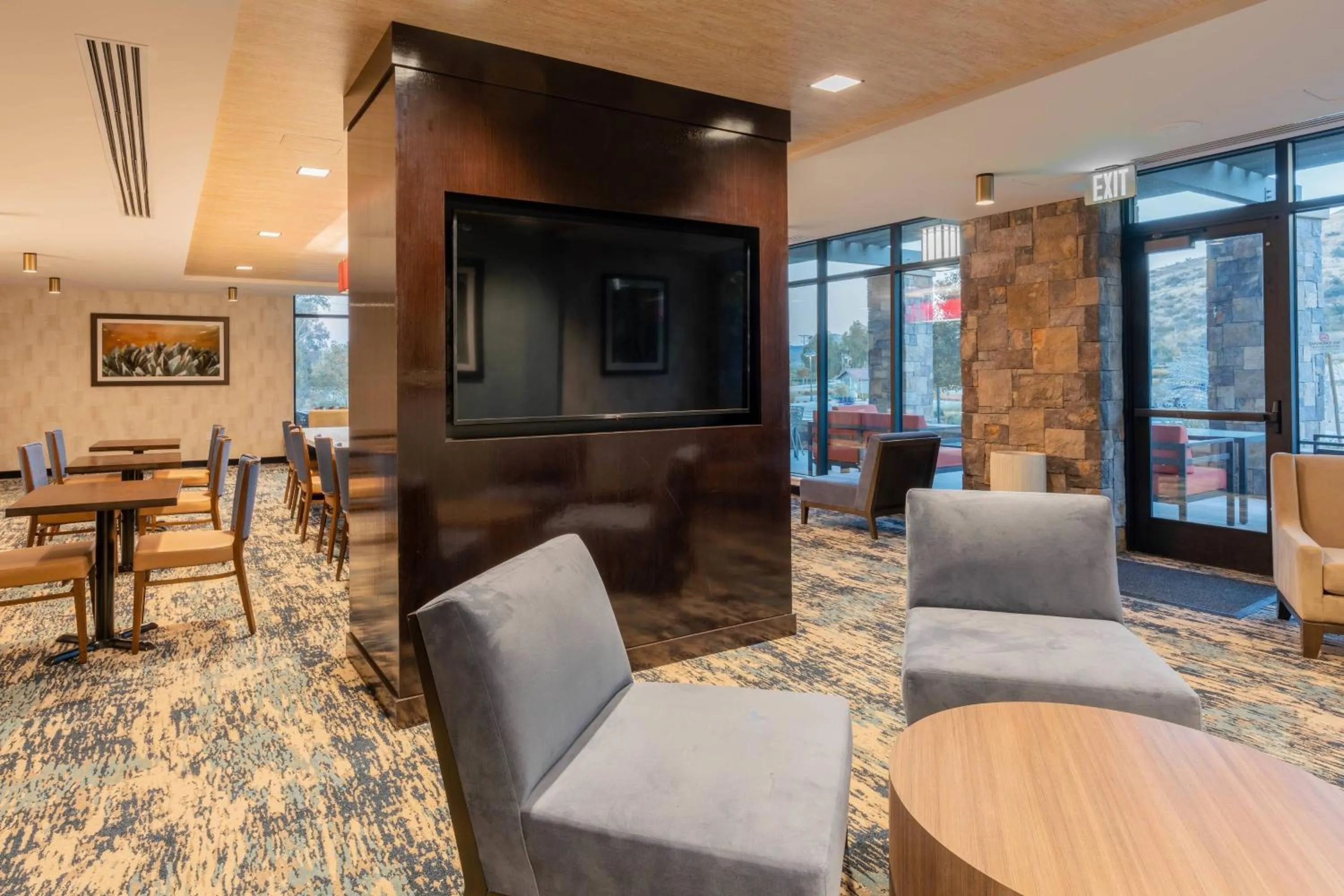 Breakfast in TownePlace Suites by Marriott Thousand Oaks Agoura Hills