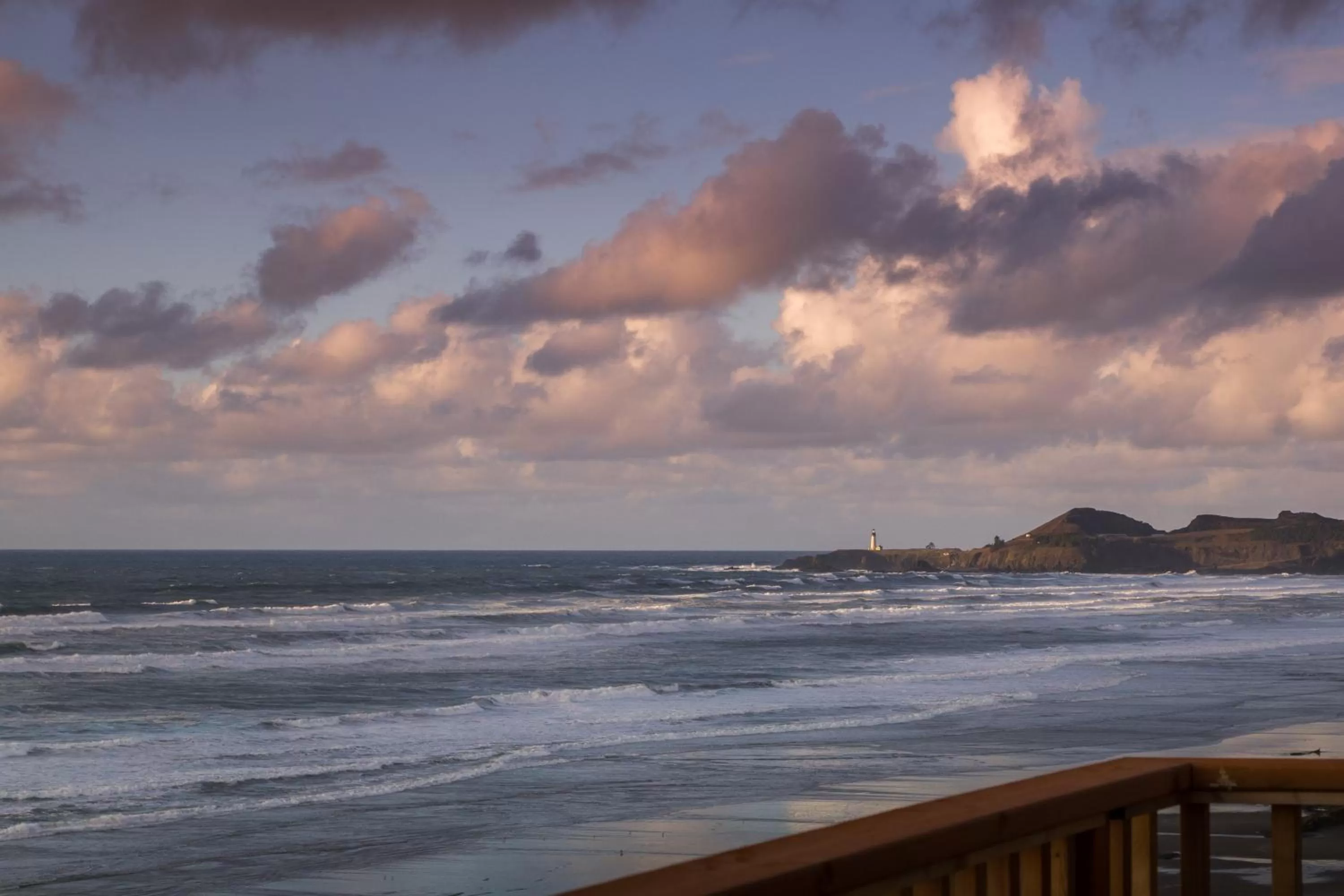Beach in Nye Beach Cottages