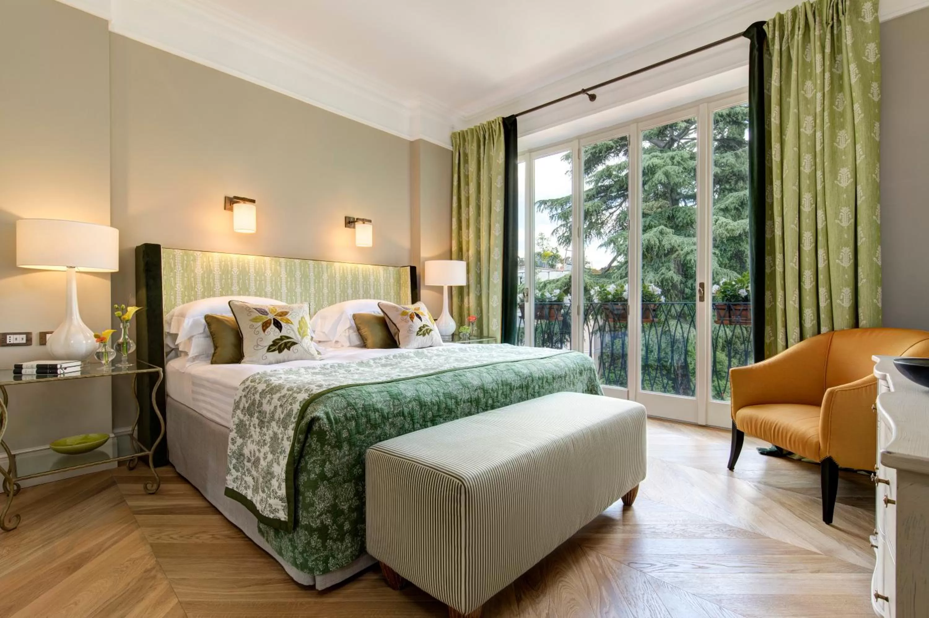 Bed in Rocco Forte Hotel De Russie
