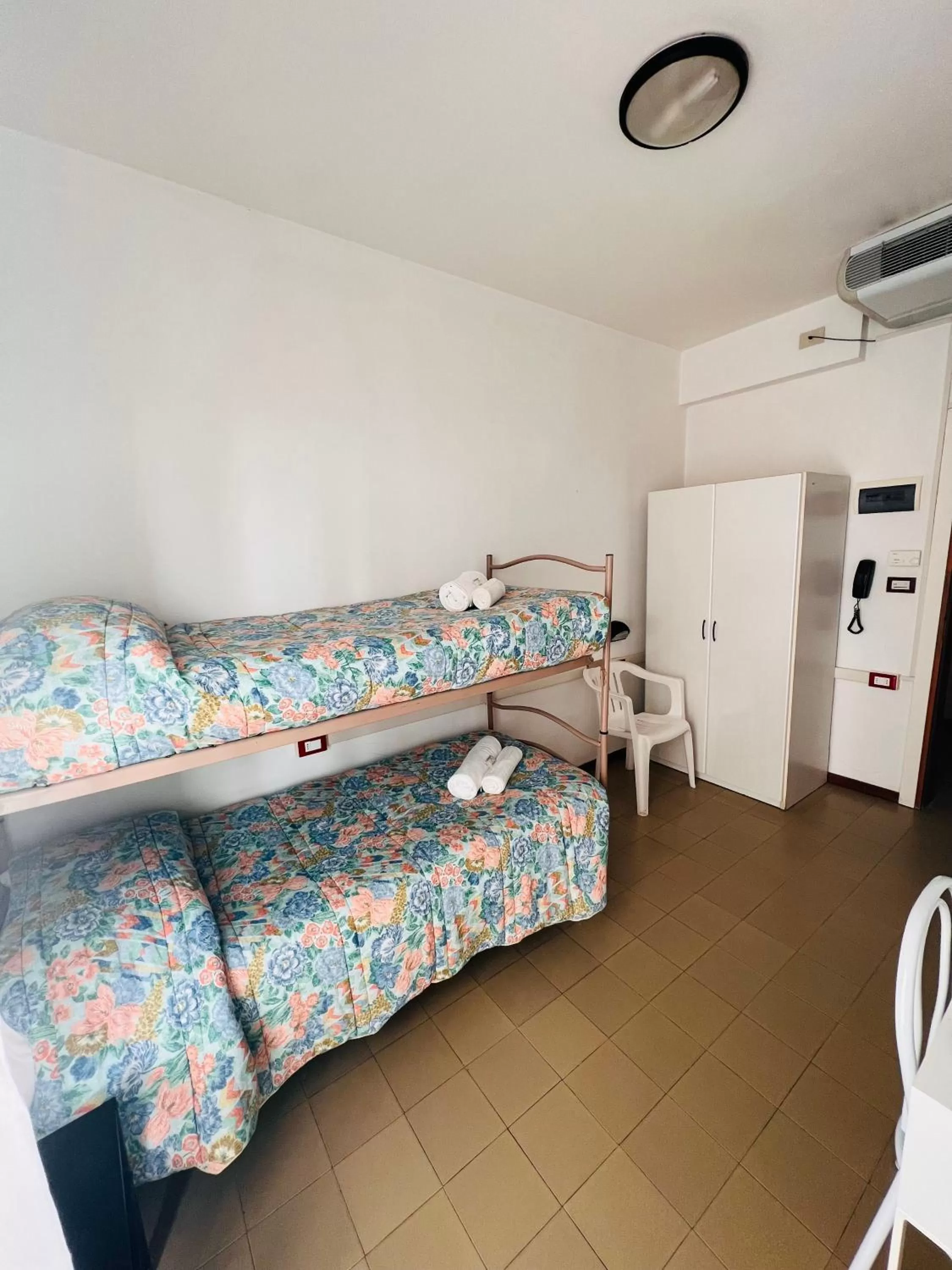 Economy Twin Room in Dipendenza Hotel Las Vegas