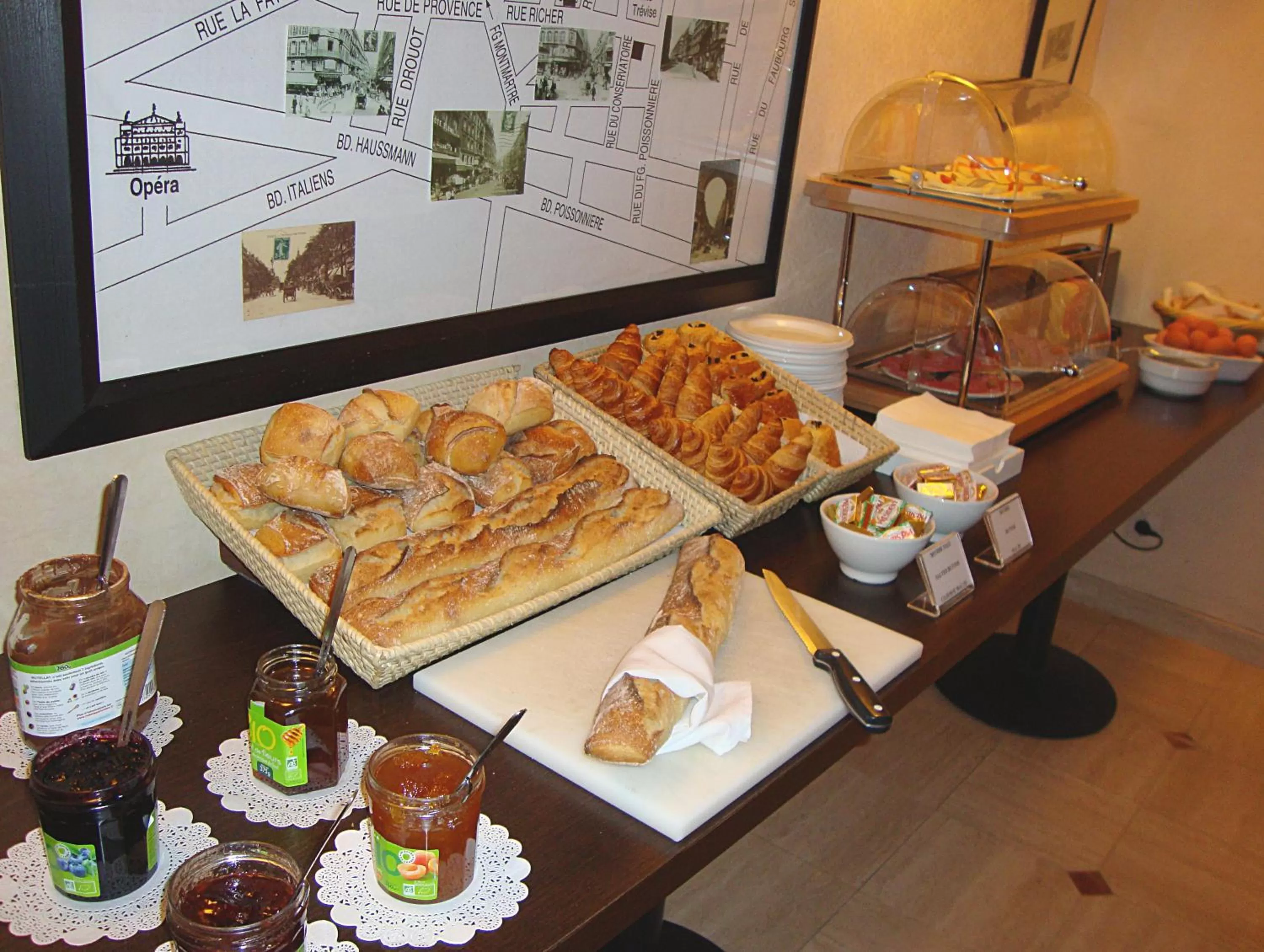 Buffet breakfast in Hotel Pax Opera