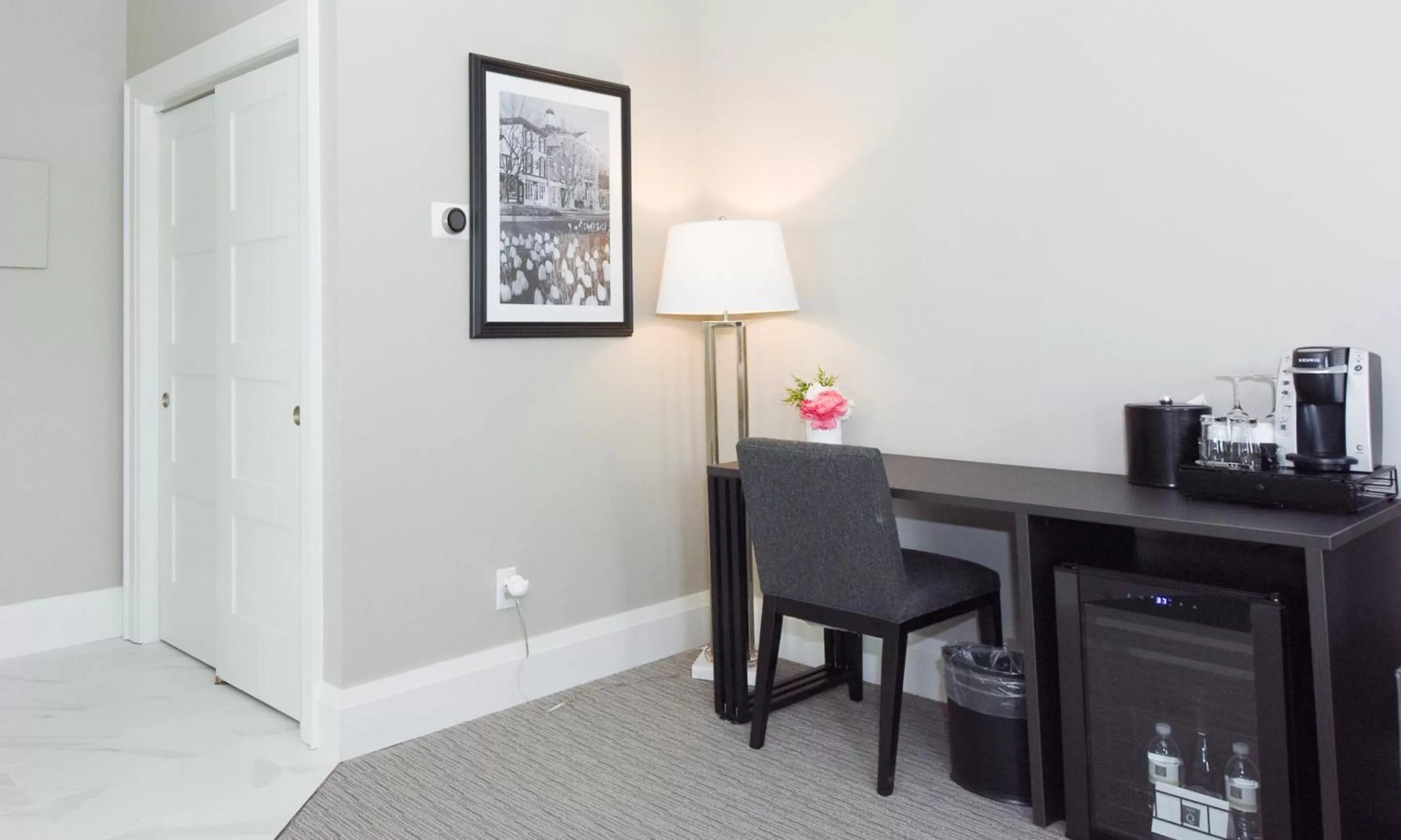 Living room in 124 on Queen Hotel & Spa