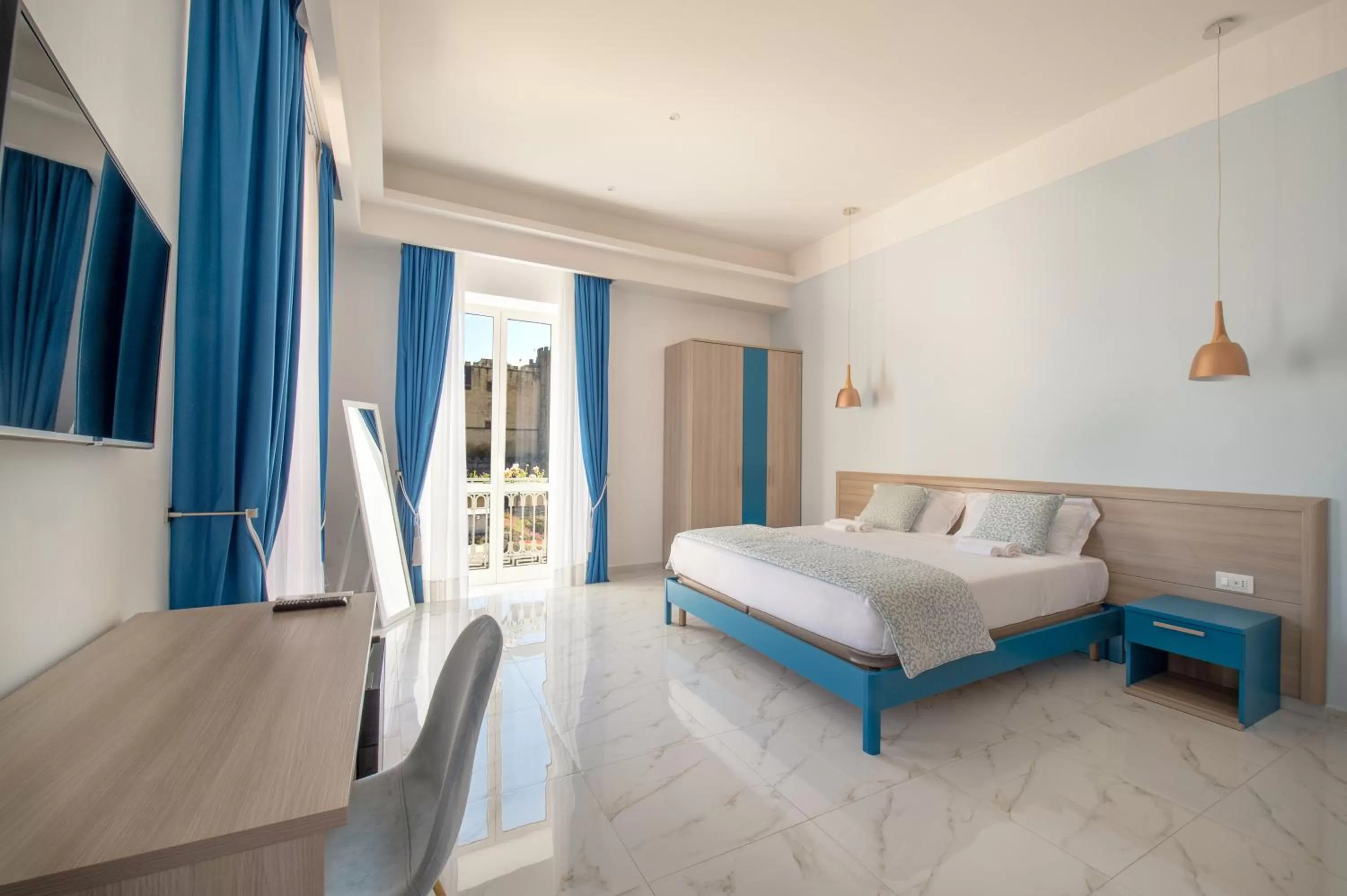 Photo of the whole room, Bed in MAIN - Municipio