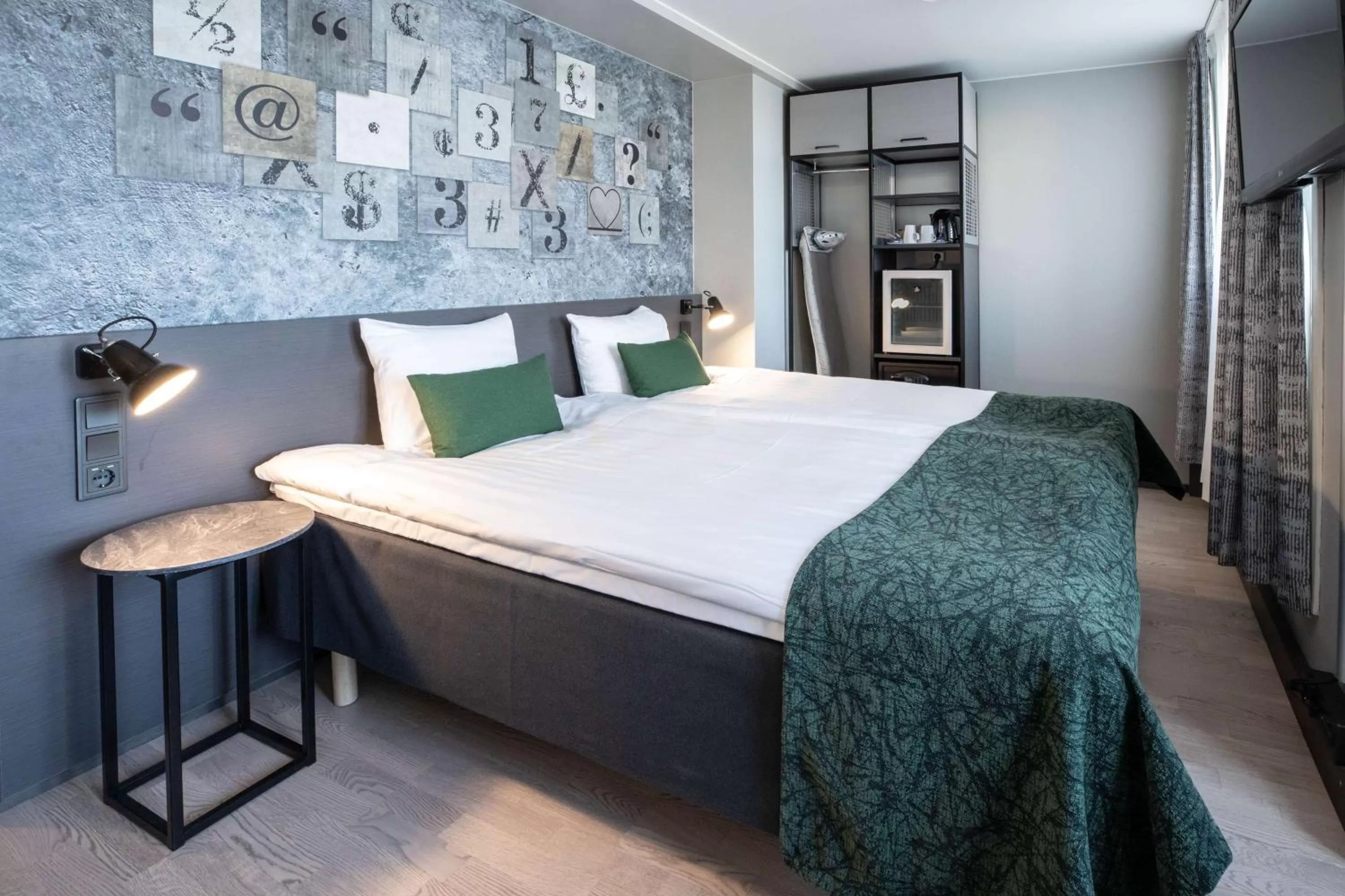 Photo of the whole room, Bed in Scandic Kallio