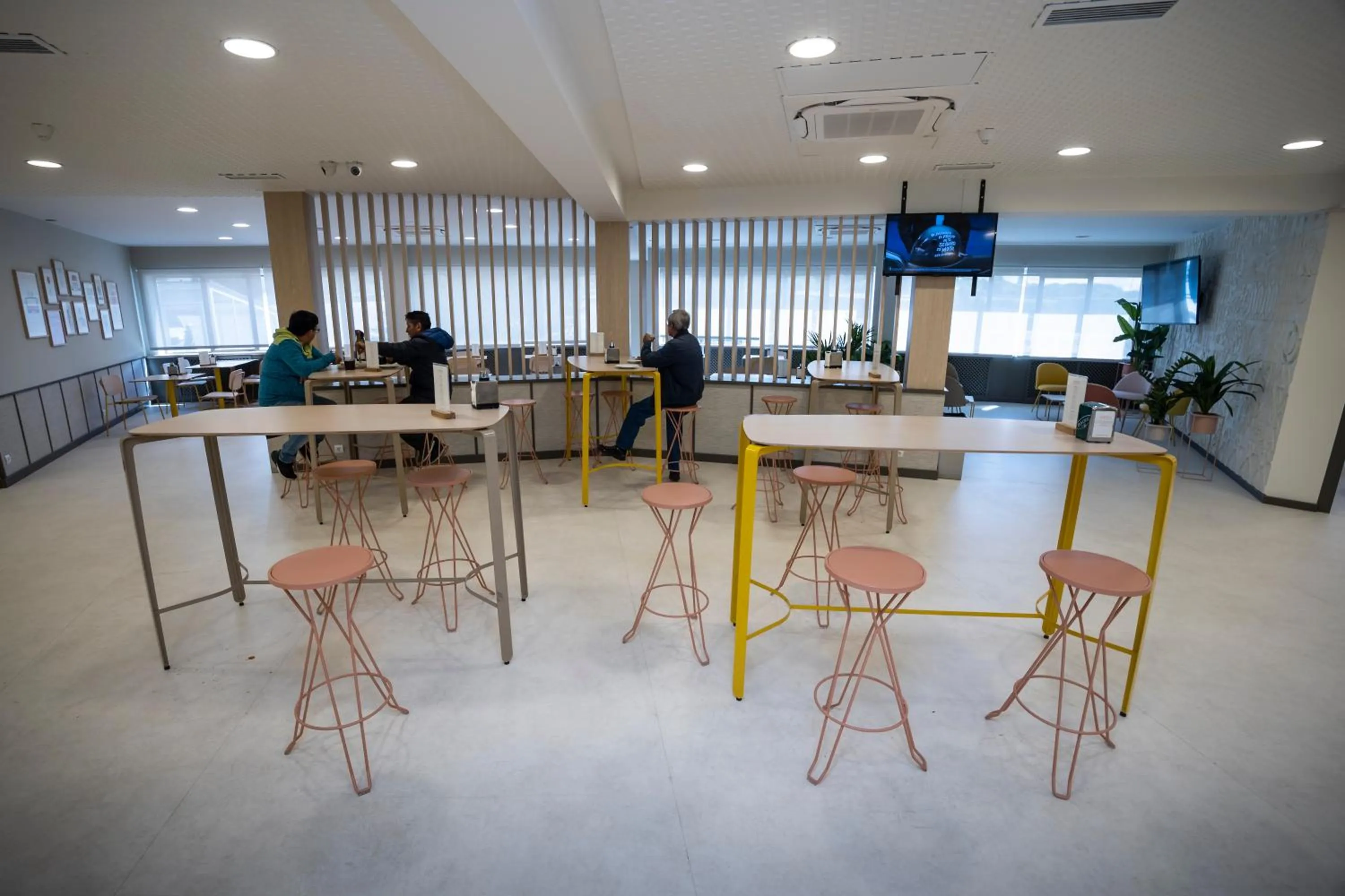 Restaurant/places to eat in Hotel Restaurante Cadosa