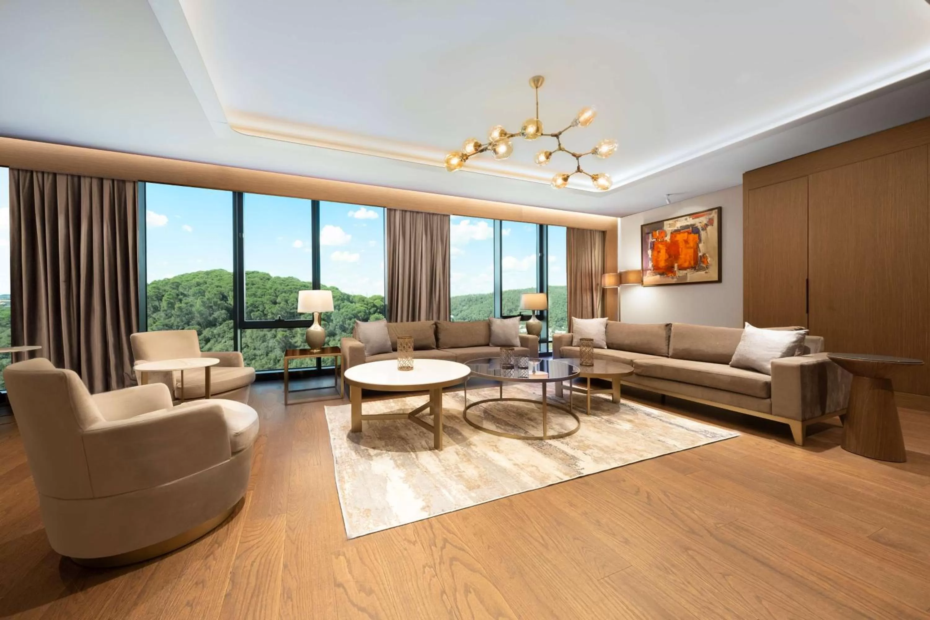 Photo of the whole room in Radisson Collection Hotel, Vadistanbul