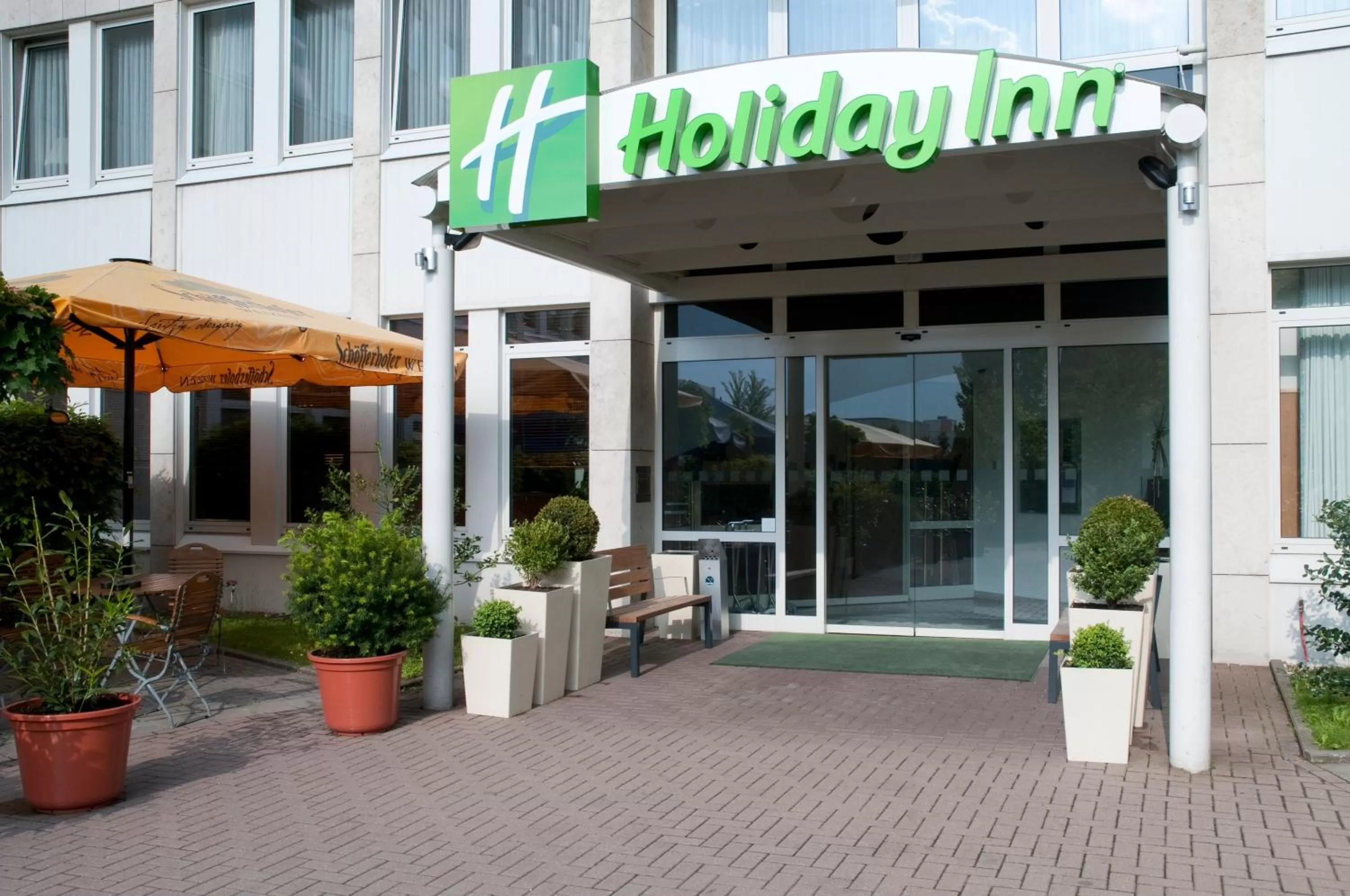 Property building in Holiday Inn Frankfurt Airport - Neu-Isenburg by IHG