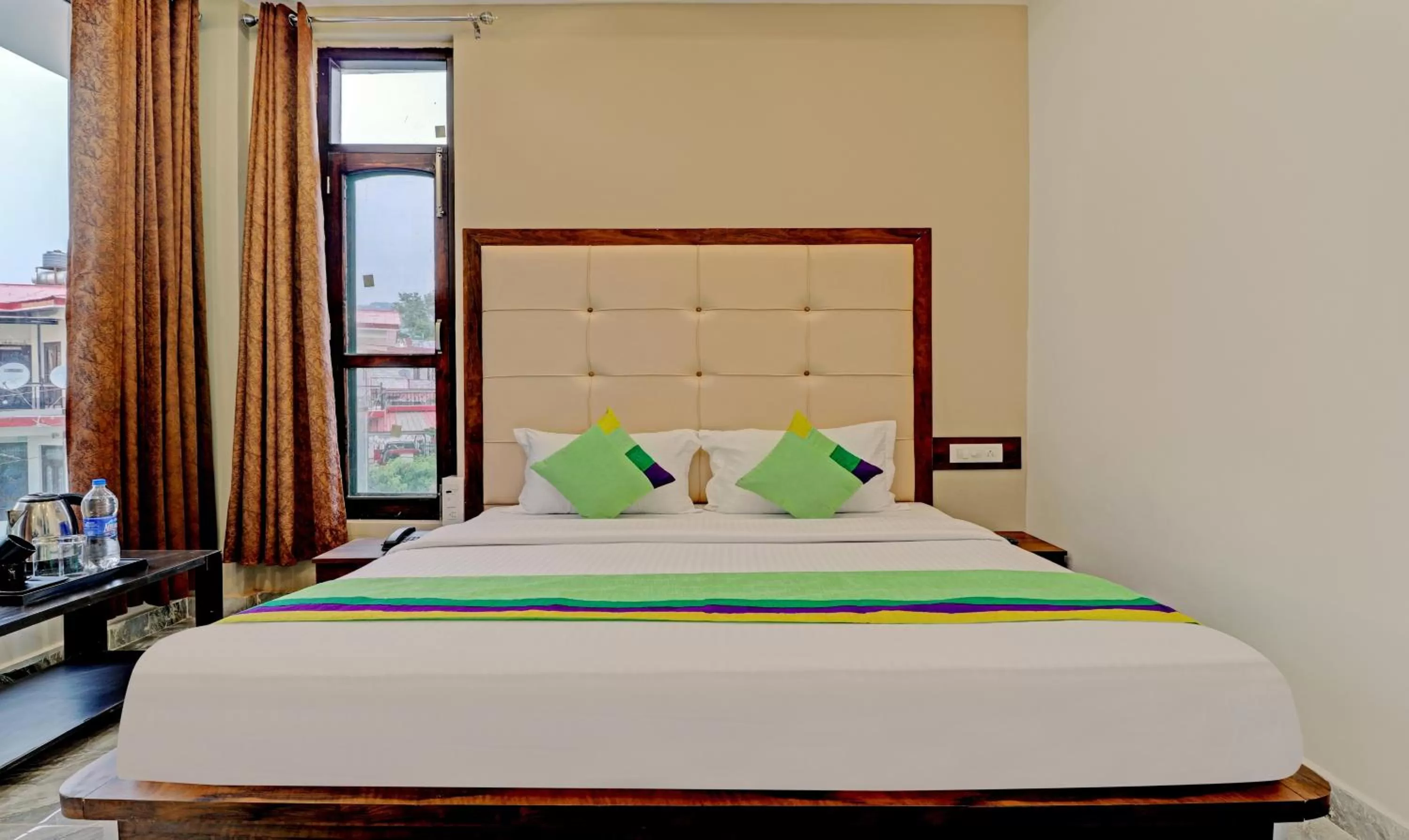 Bedroom, Bed in Treebo Ortus Residency