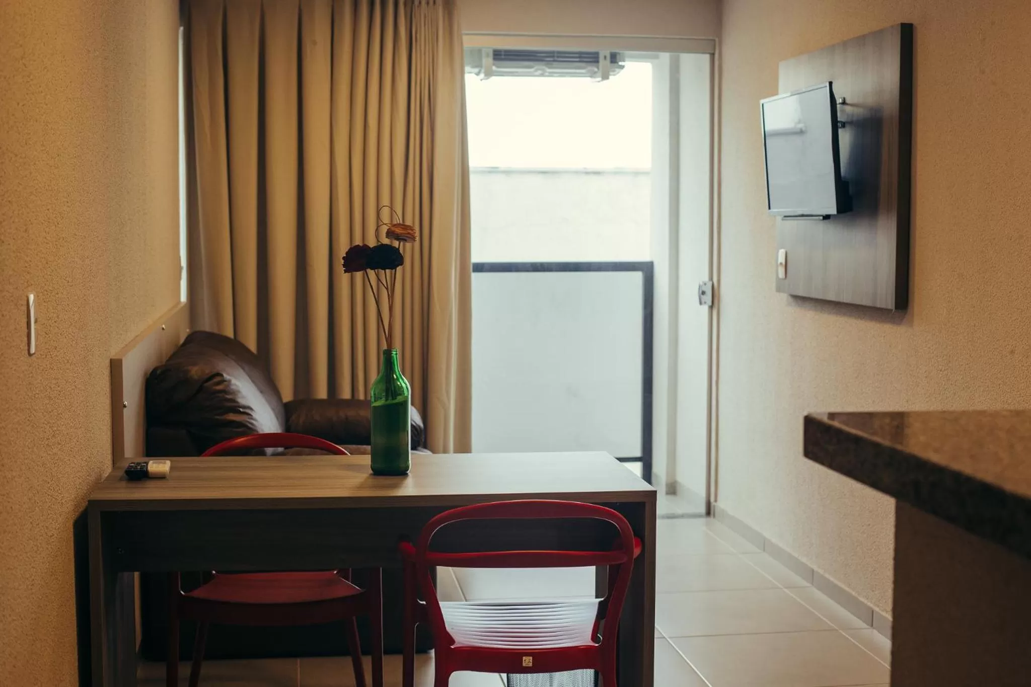 Communal lounge/ TV room in 103 Hotel & Flats