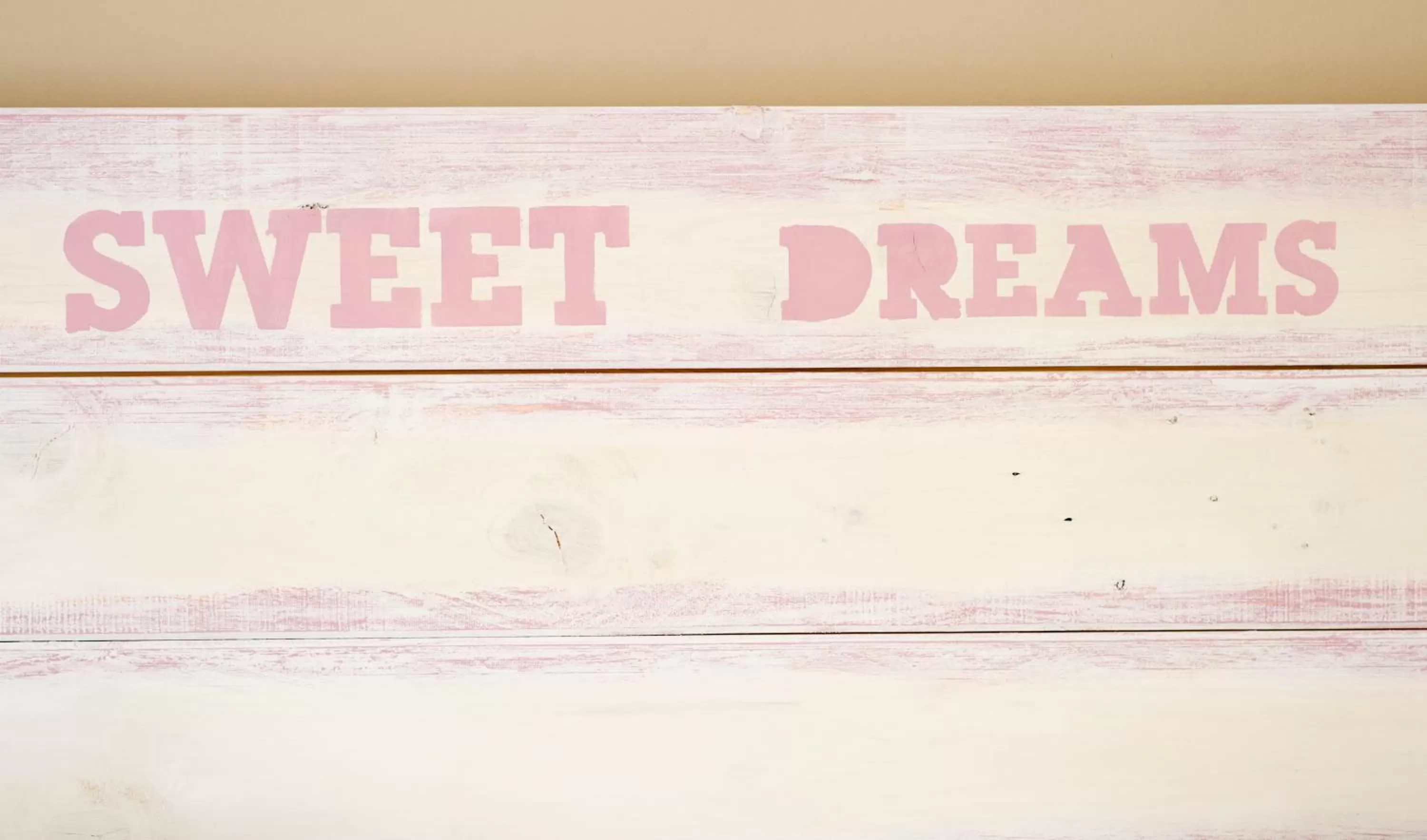 Single Room with Balcony - single occupancy in 7 Kale Bed and Breakfast