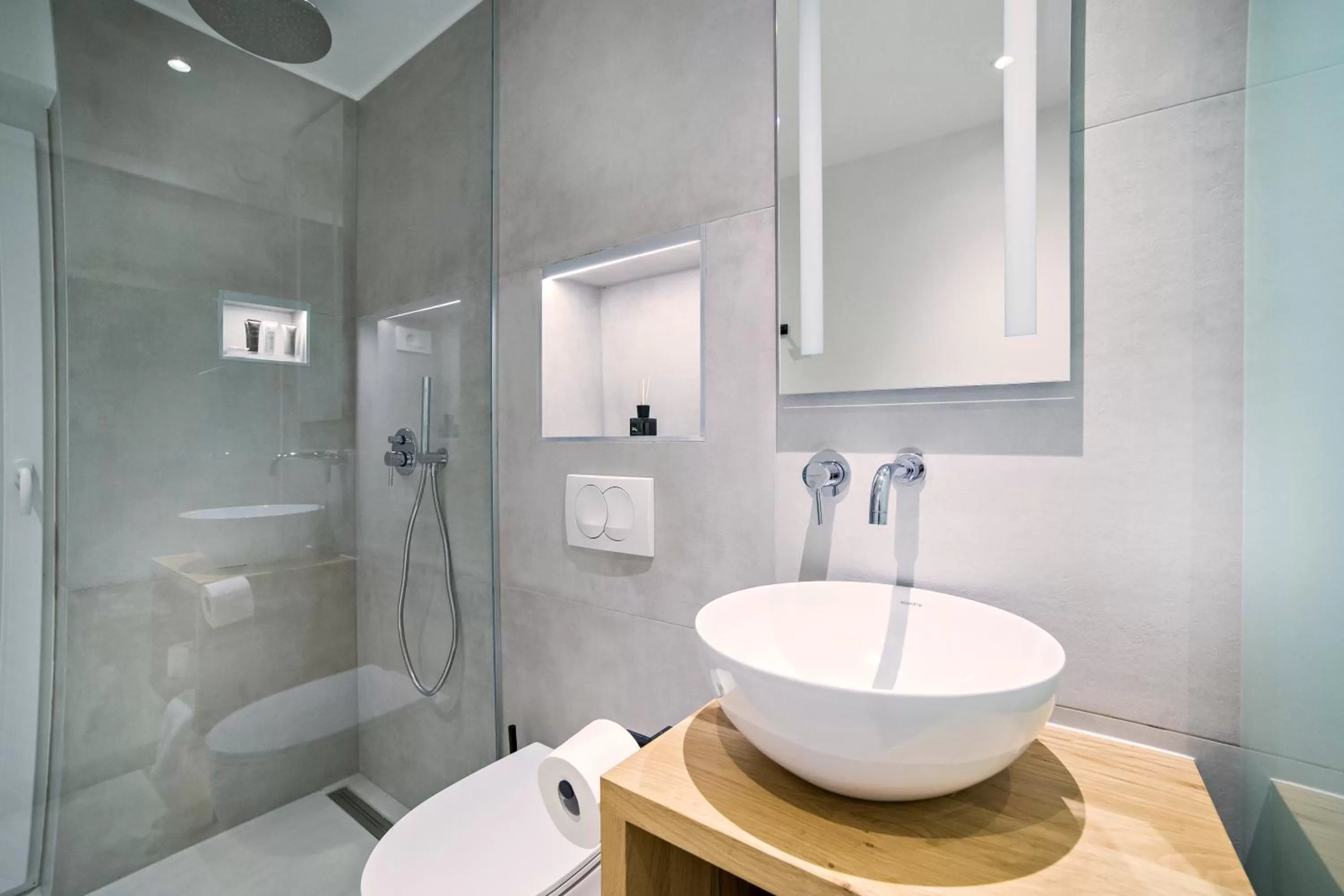 Bathroom in MEMENTO B&B Piran