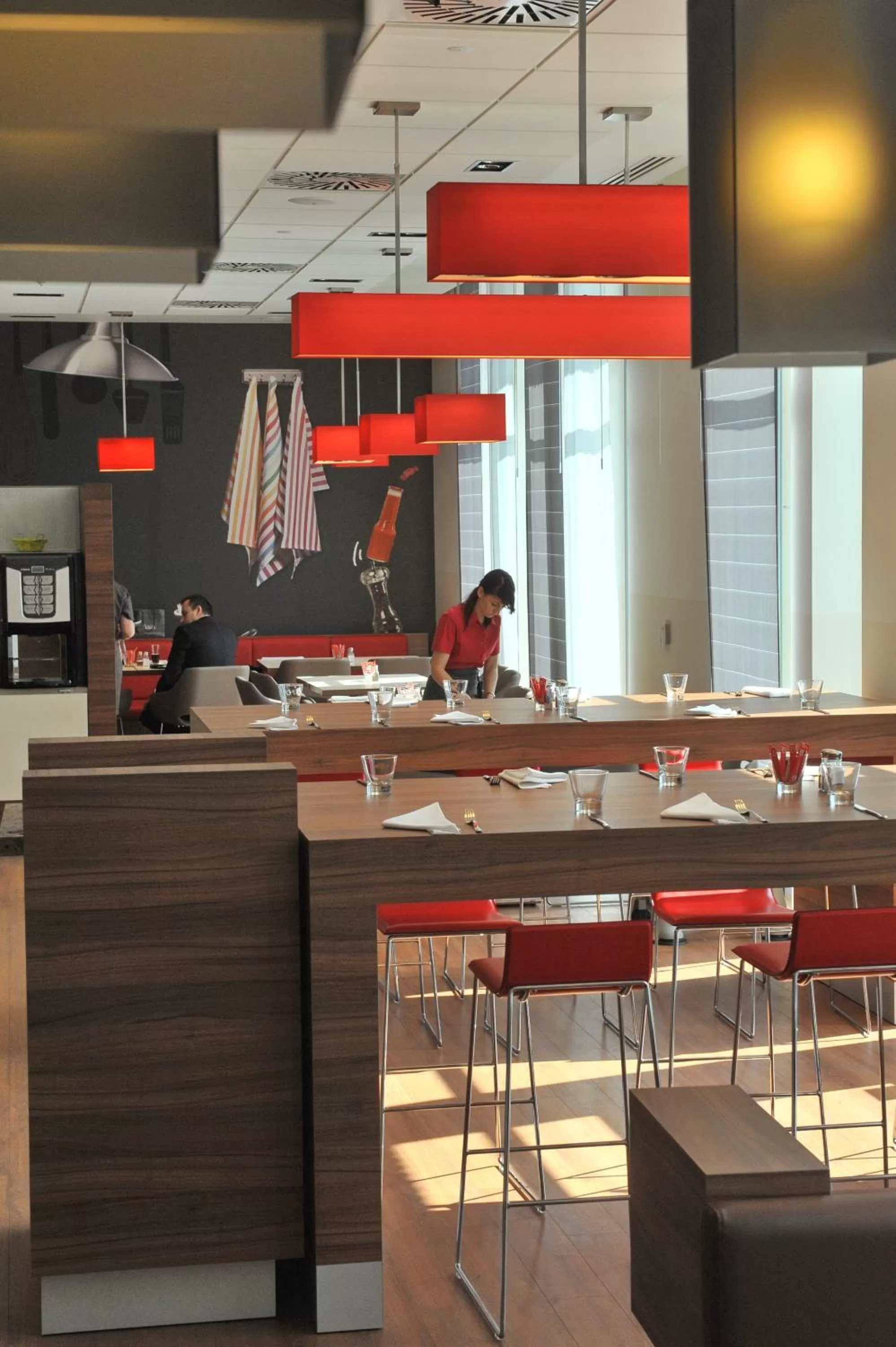 Staff in Ibis Kraków Stare Miasto