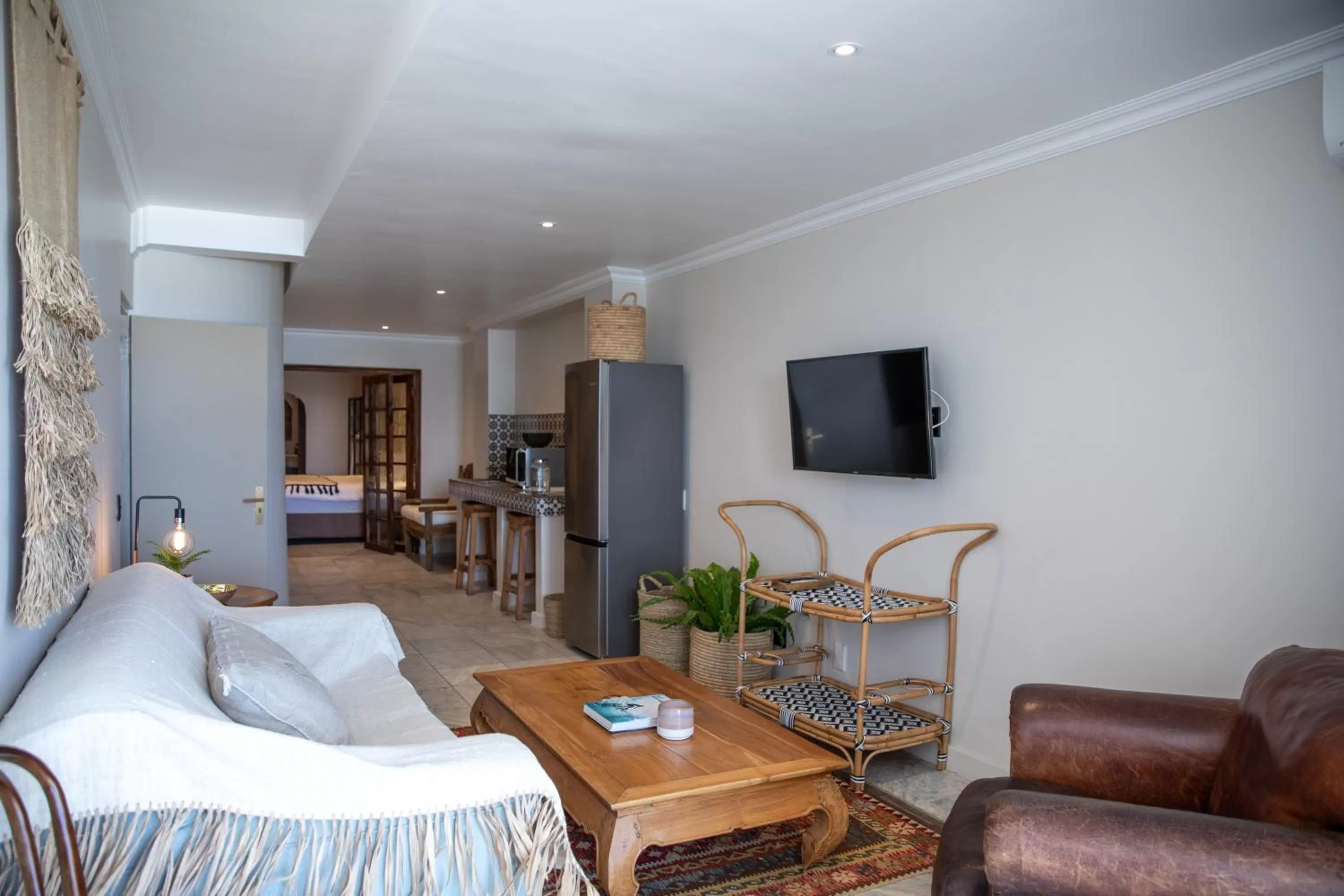 Living room in Sea Castle Hotel Camps Bay