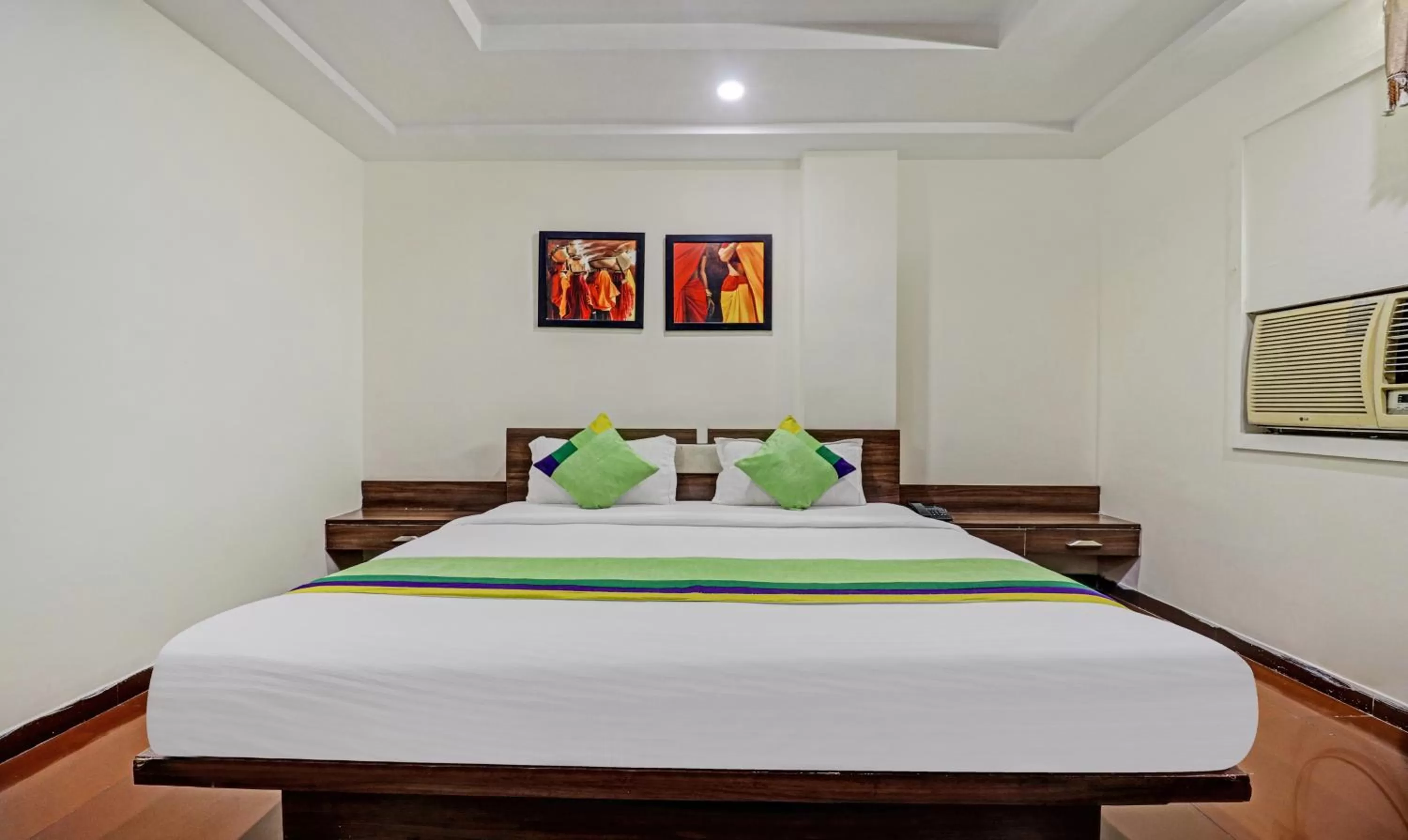 Treebo Mohit Regency