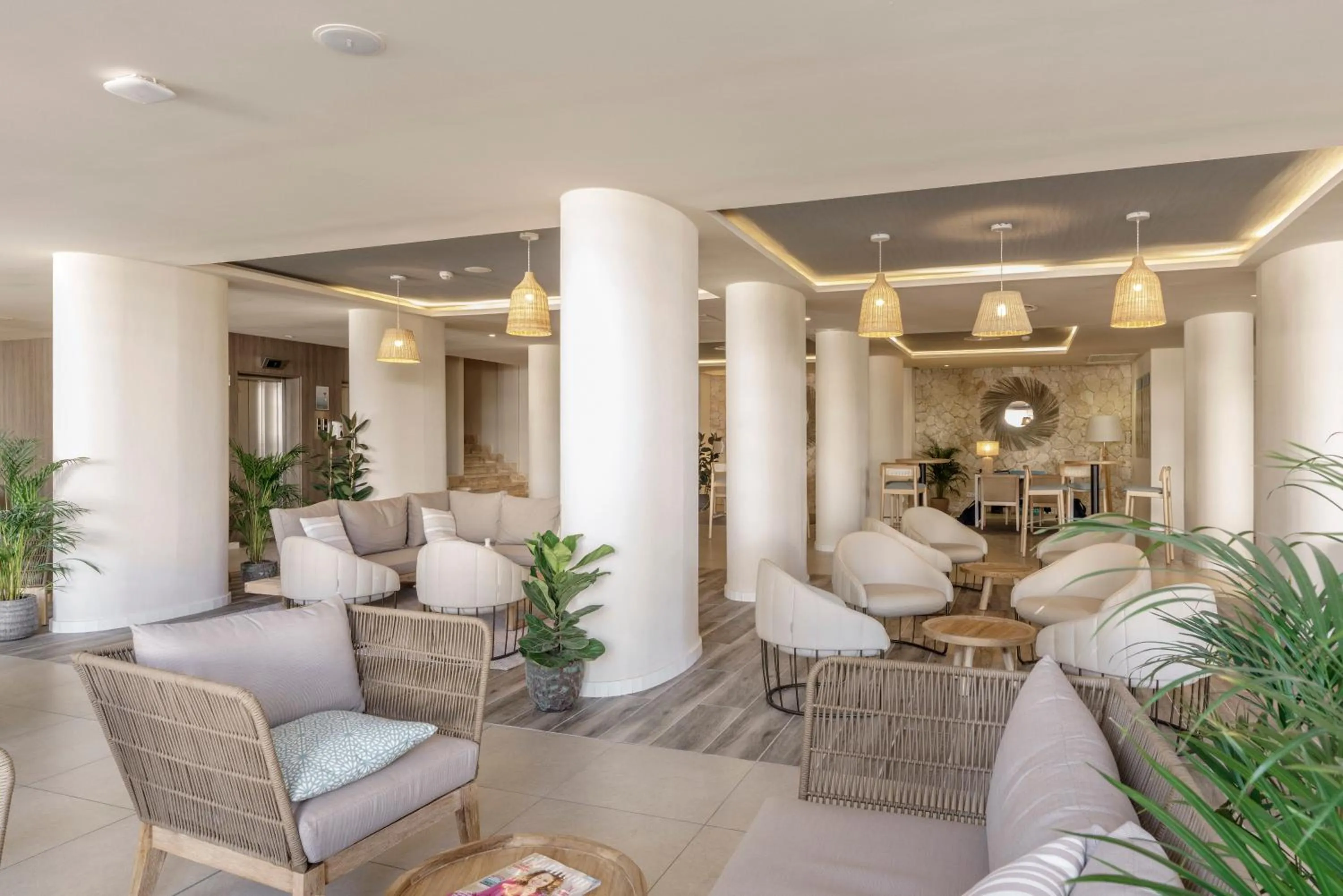 Lobby or reception in AluaSoul Mallorca Resort - Adults only